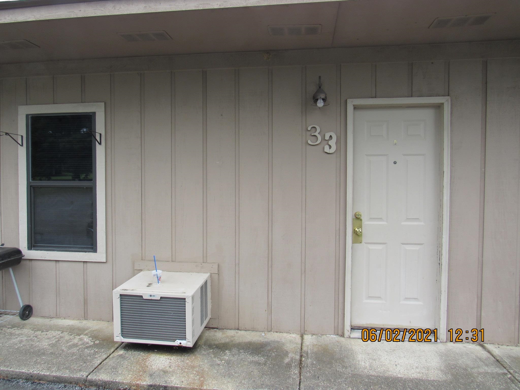 Well maintained 2-bedroom duplex, range/oven & refrigerator, newer carpet in LR & bedrooms, newer vinyl in bathroom & kitchen, window AC/Heat unit, trash & lawn care provided, all electric, coin operated laundry facility on site. No Pets allowed. ***PLEASE NOTE WE DO NOT ADVERTISE ON CRAIGSLIST OR FACEBOOK. ANY LISTING OF OURS SEEN IS A SCAM!!!*** Current rental promotion of 1/2 off first full month's rent with approved application.