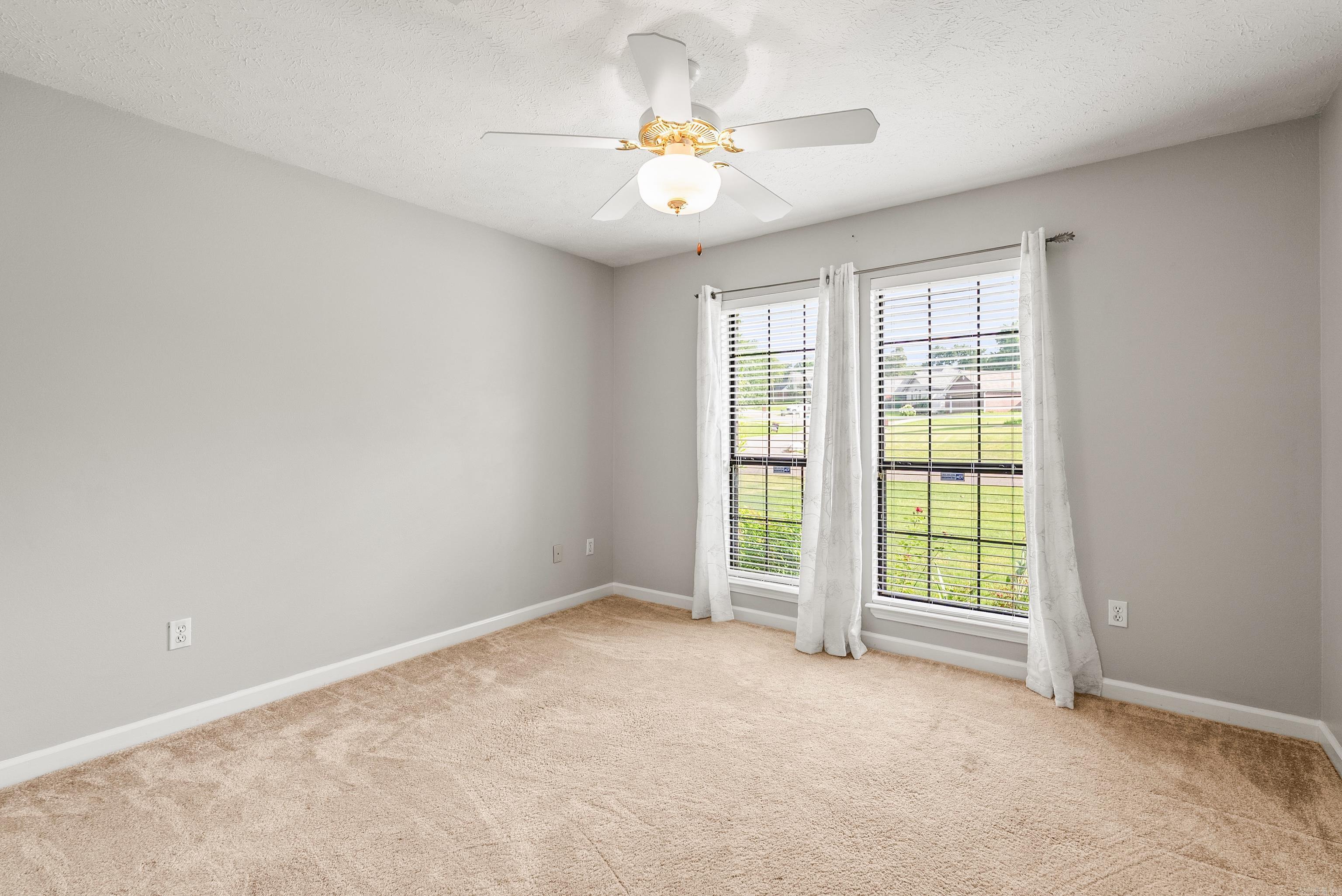CUTTER RIDGE - Residential