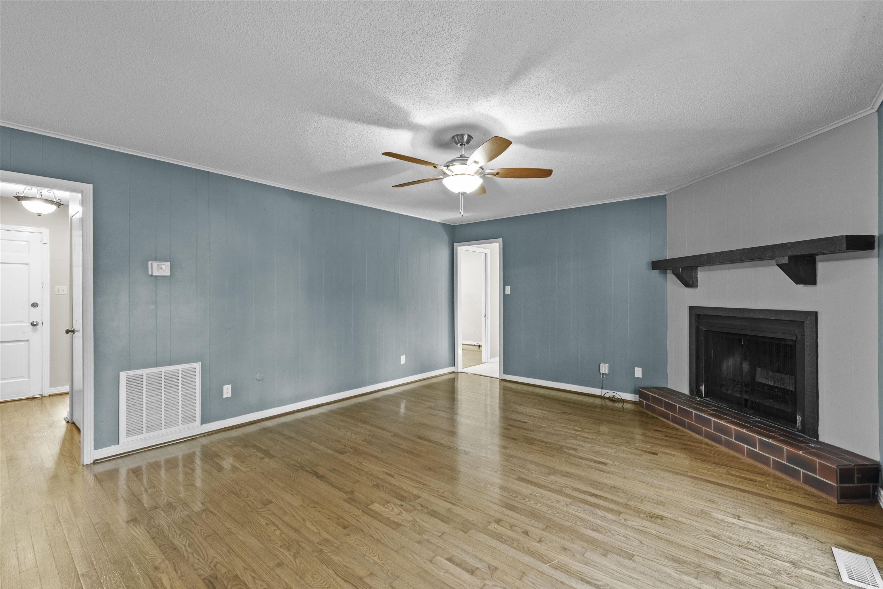 PLEASANT VIEW - Residential