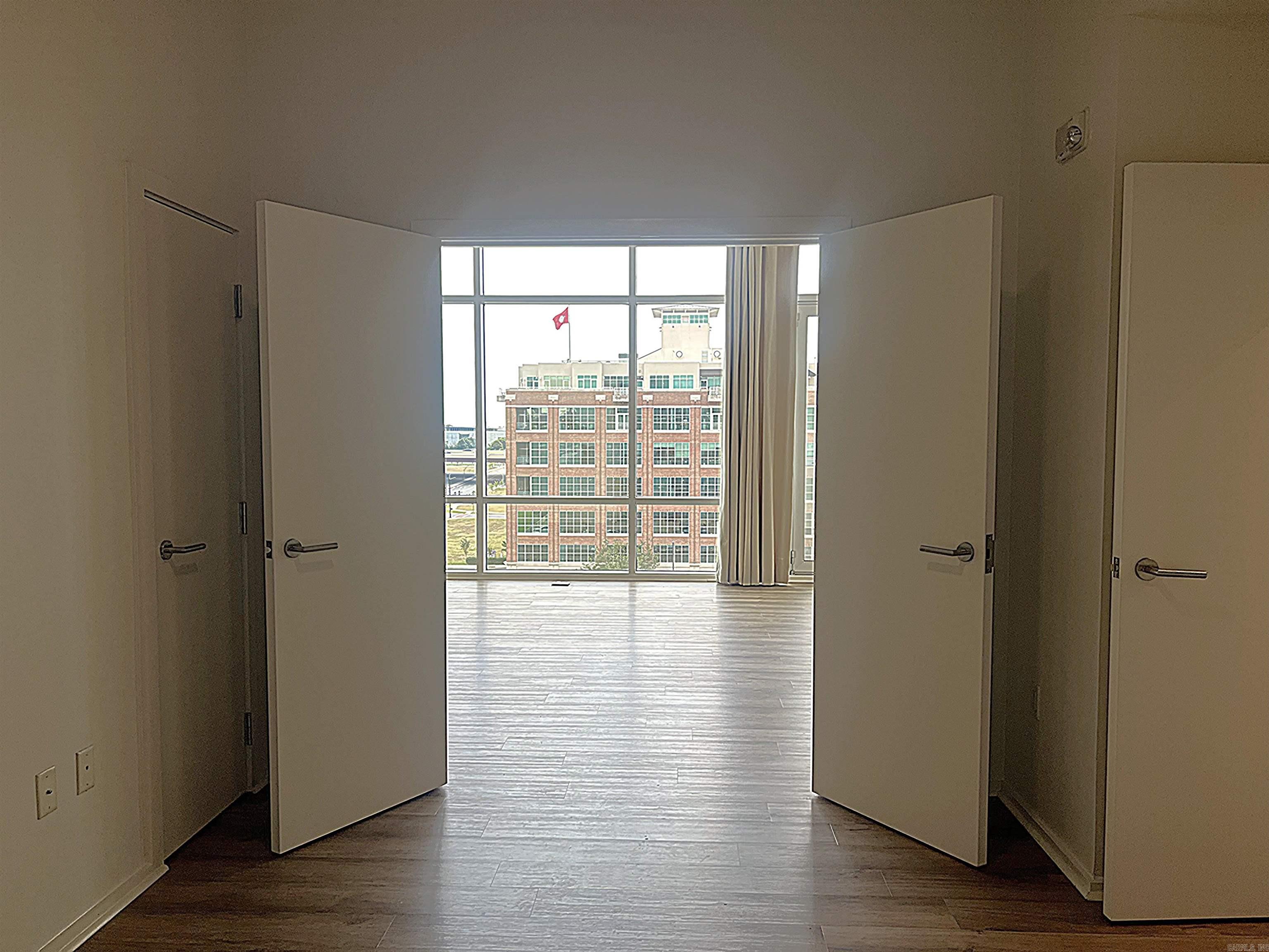 300 THIRD HPR - Residential