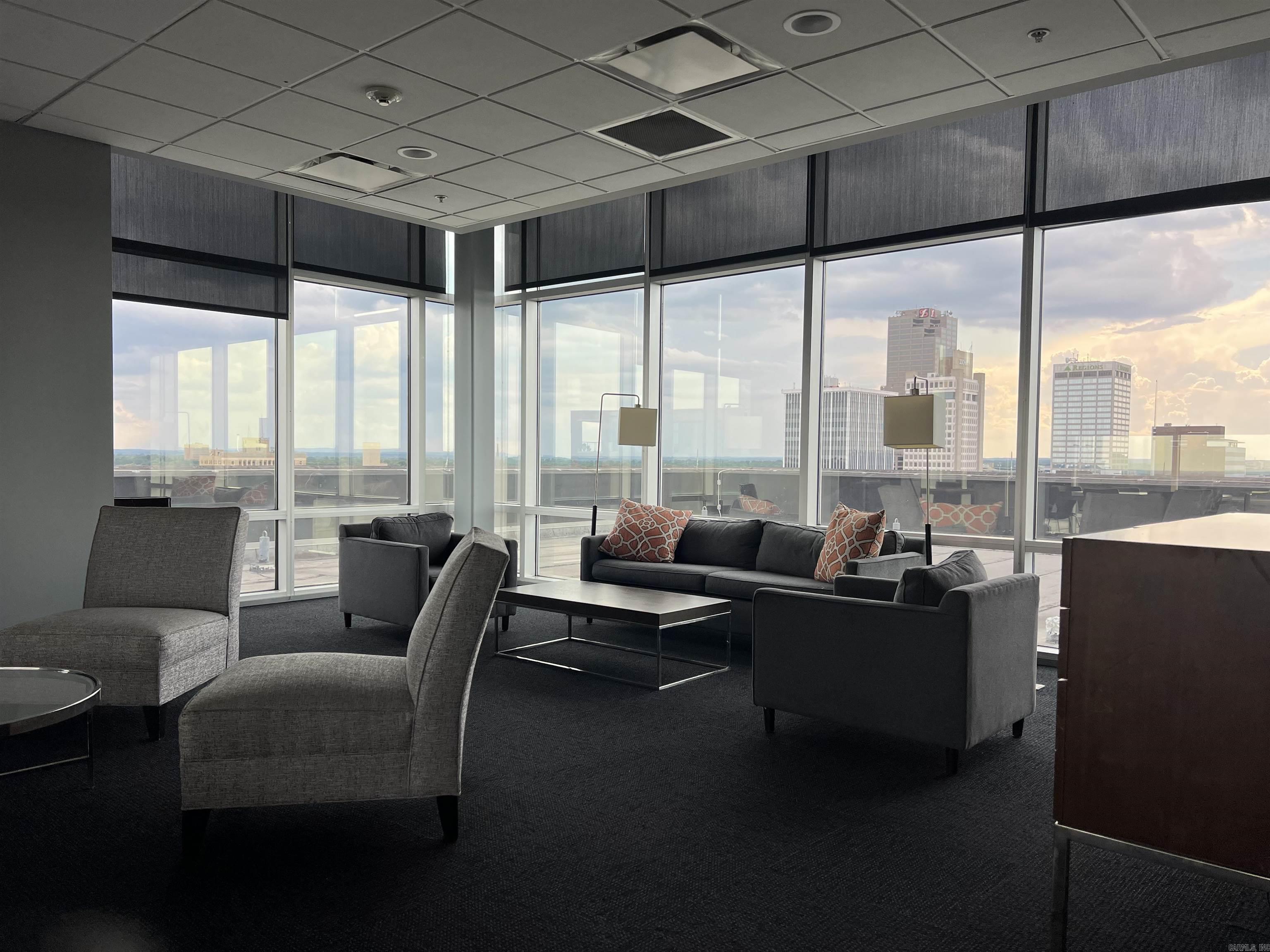 300 THIRD HPR - Residential
