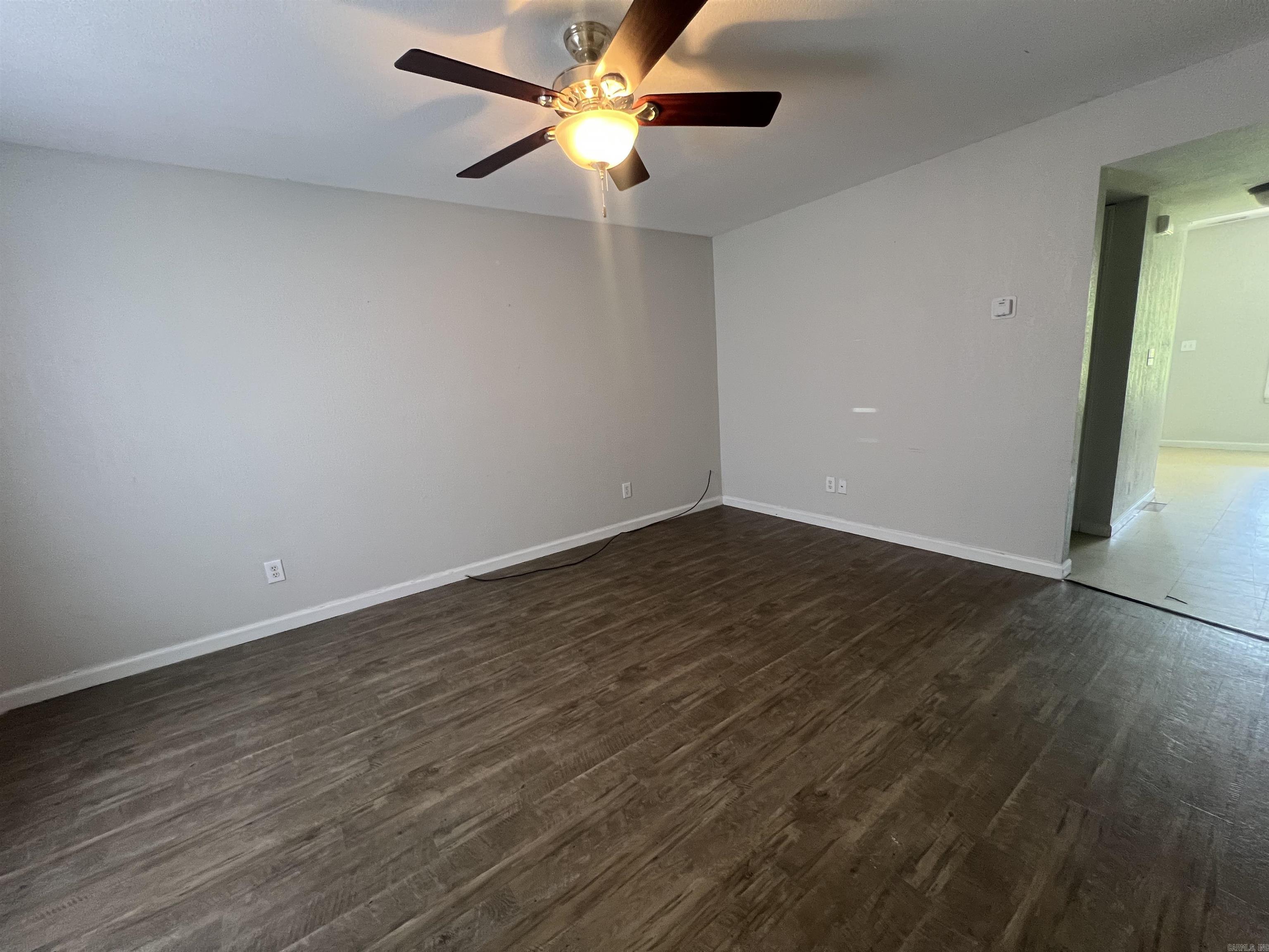 M&B PIGGOTT 2-20-8 - Residential Income