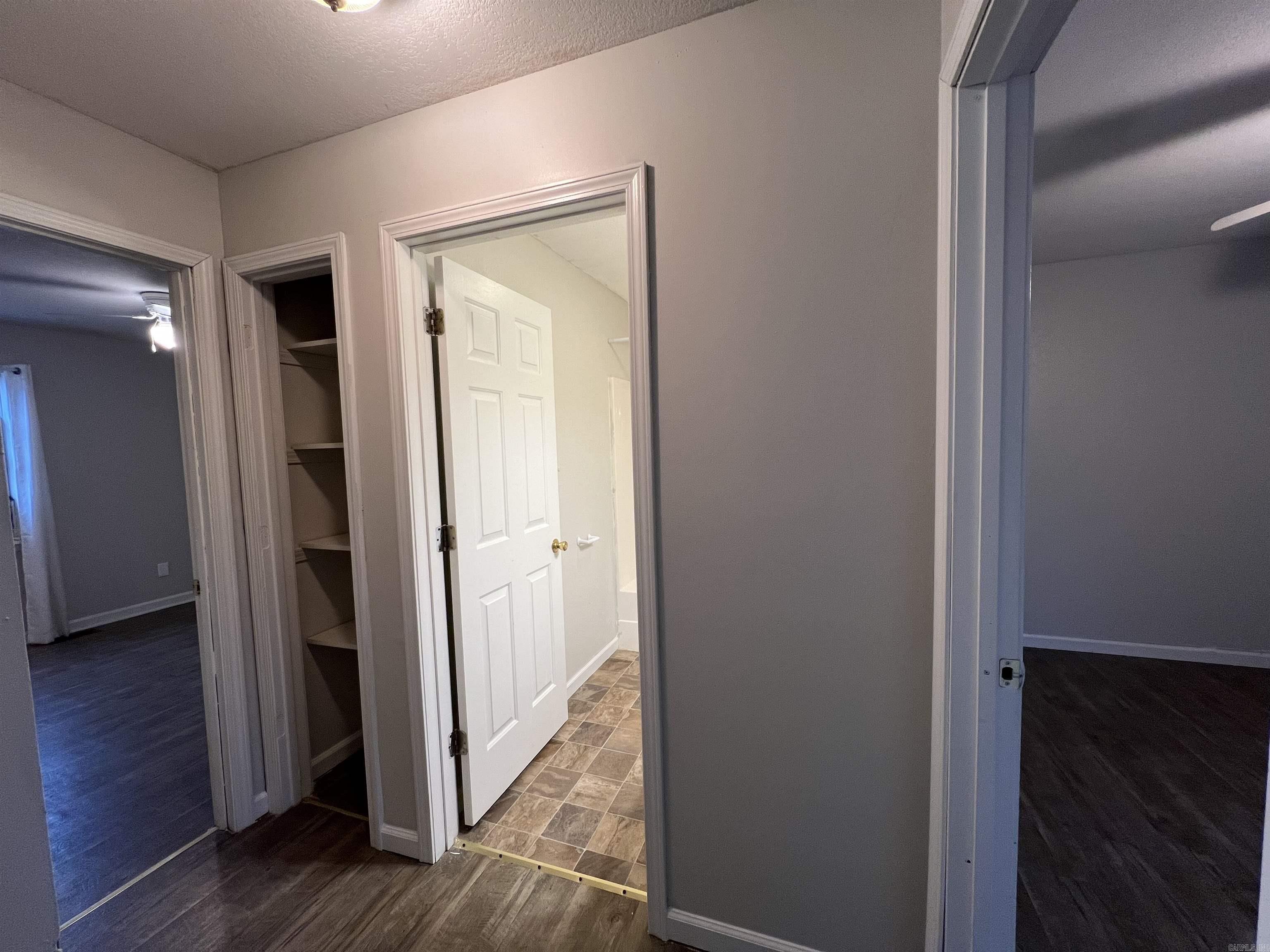 M&B PIGGOTT 2-20-8 - Residential Income