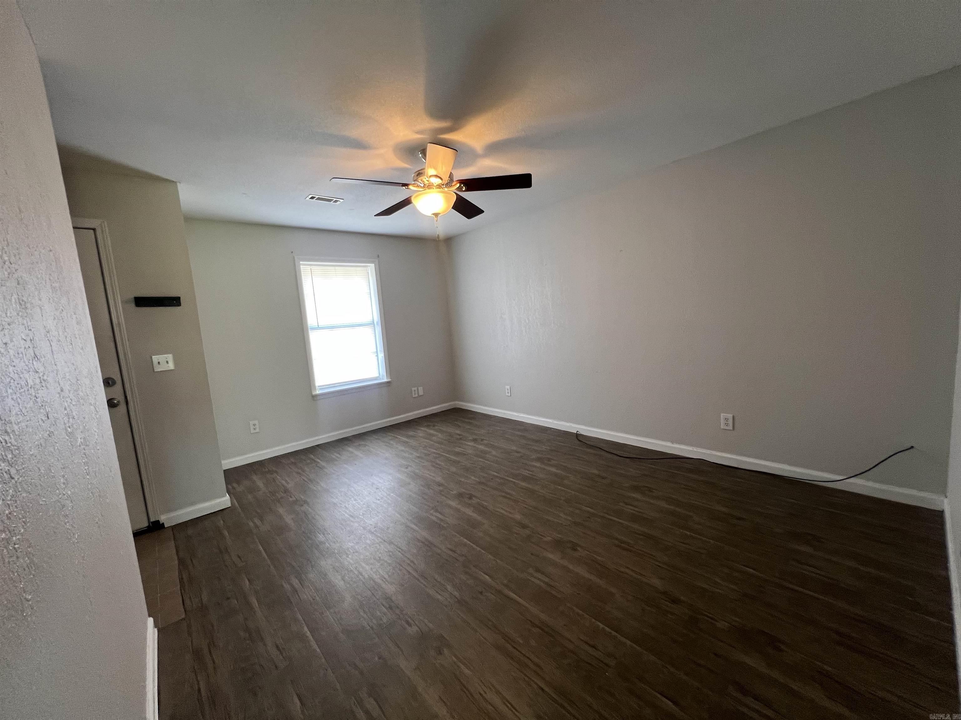 M&B PIGGOTT 2-20-8 - Residential Income