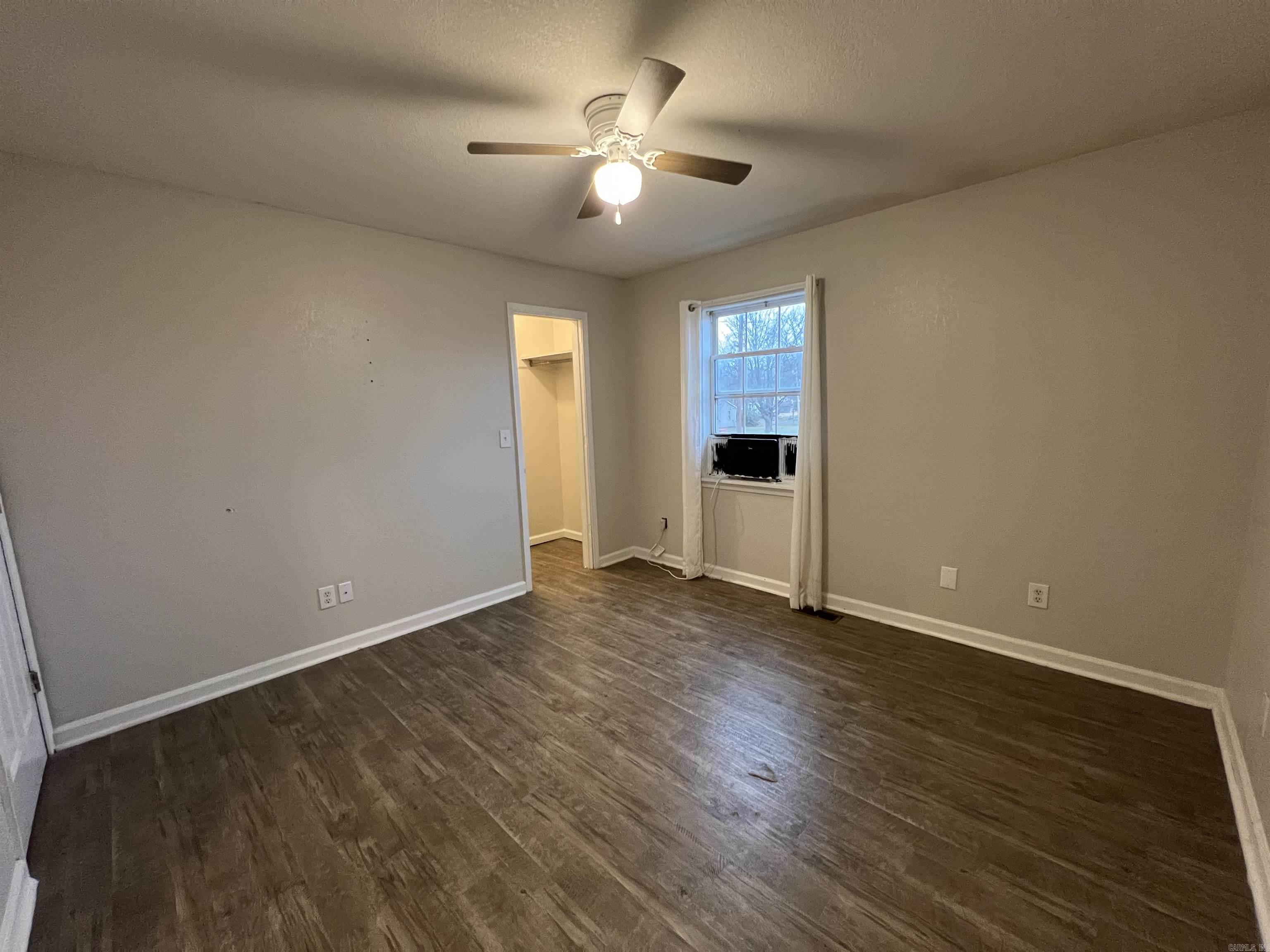 M&B PIGGOTT 2-20-8 - Residential Income