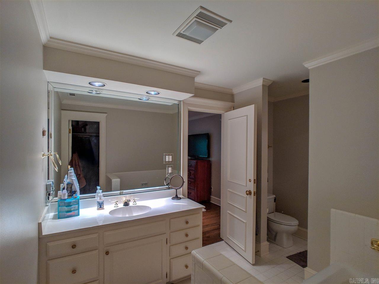 HICKORY HILLS - Residential