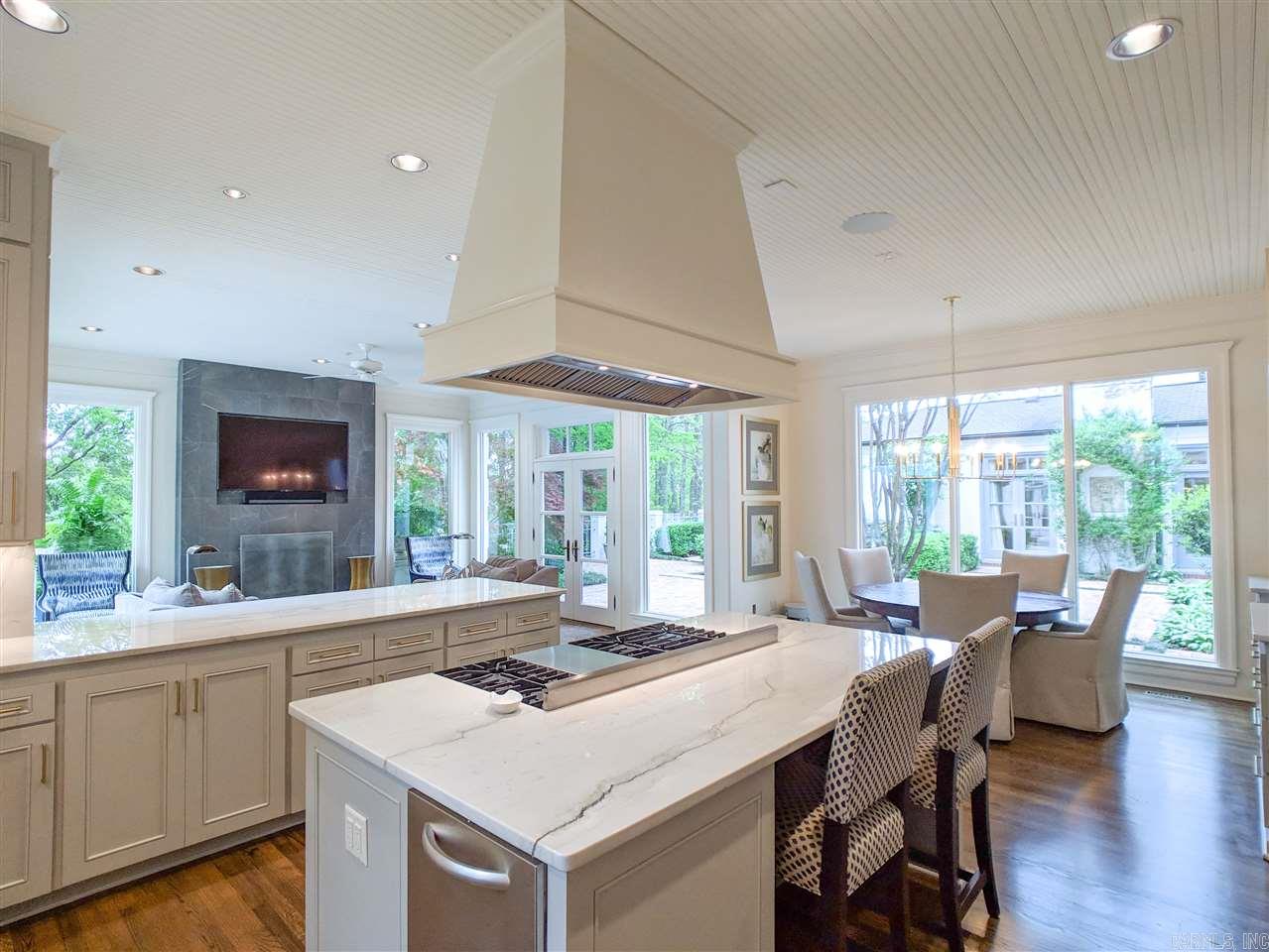 HICKORY HILLS - Residential