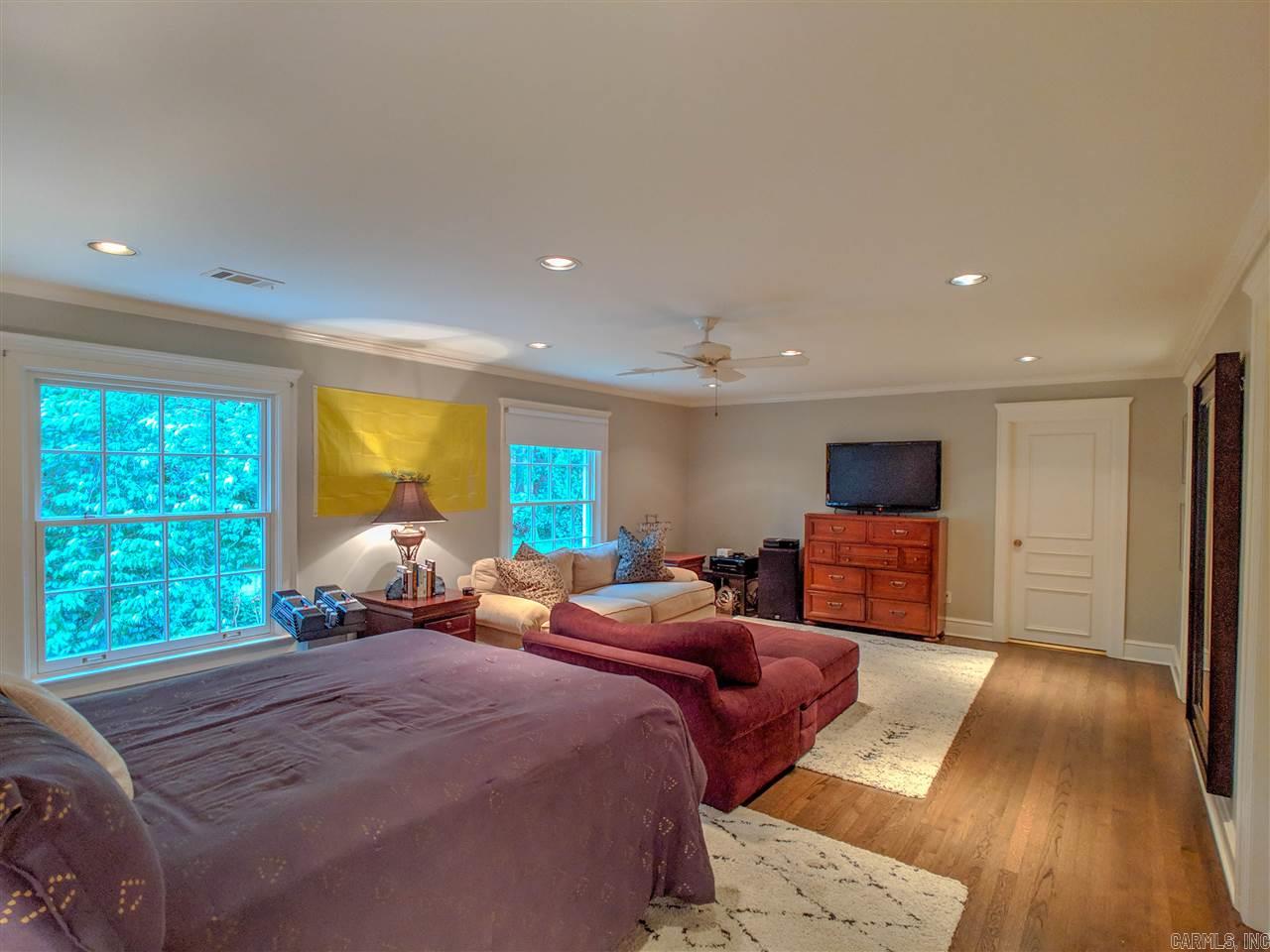 HICKORY HILLS - Residential