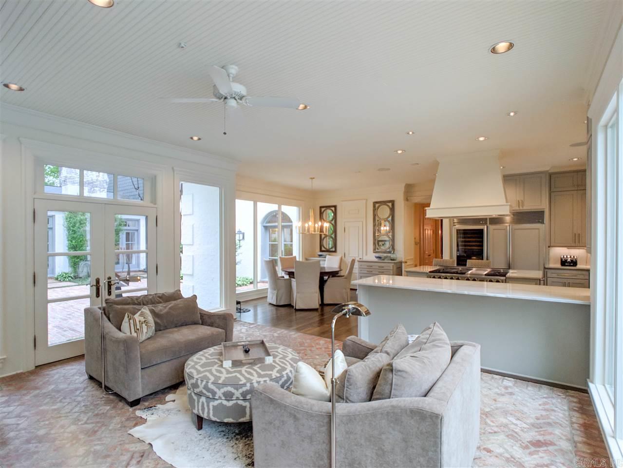 HICKORY HILLS - Residential