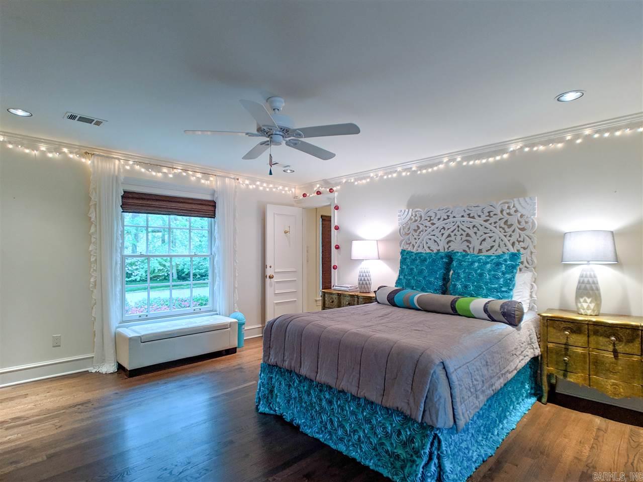 HICKORY HILLS - Residential