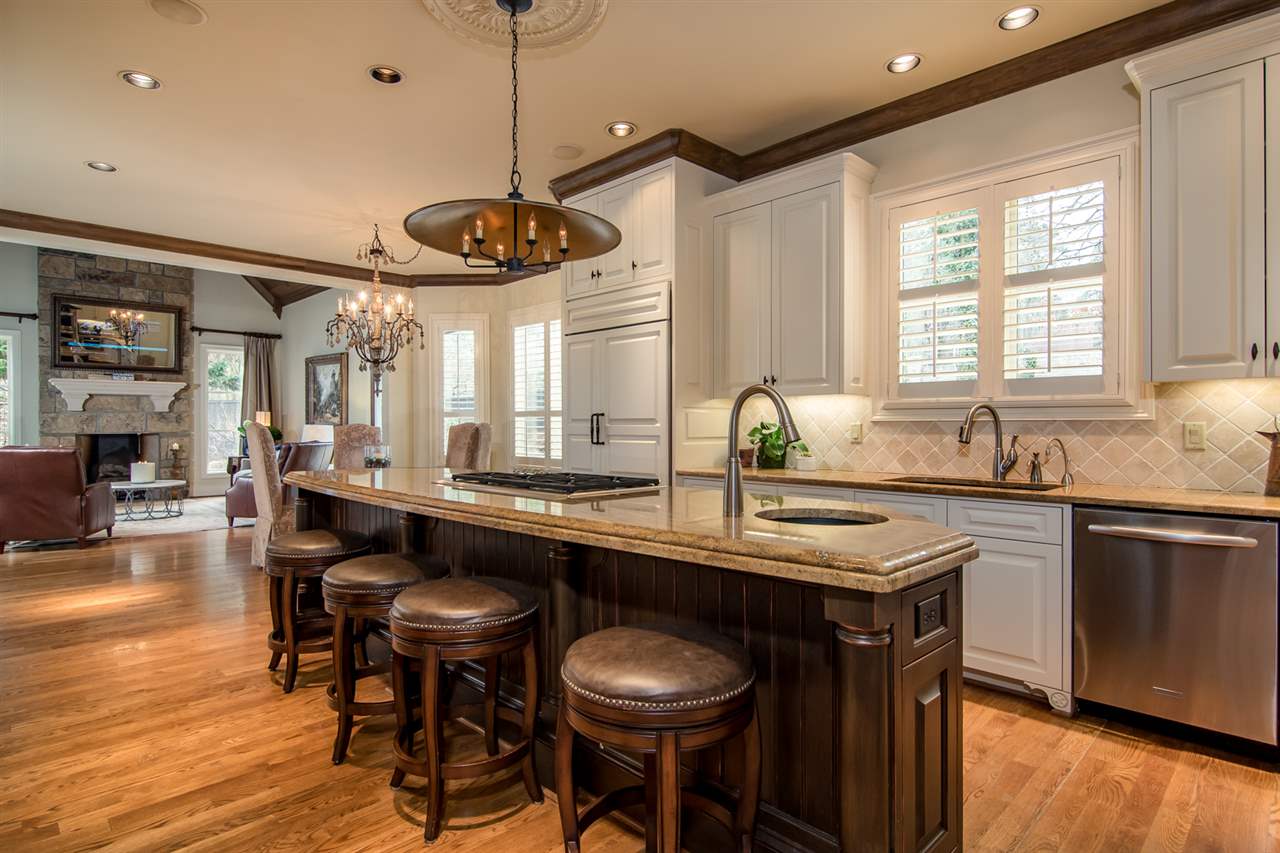 HICKORY CREEK - Residential