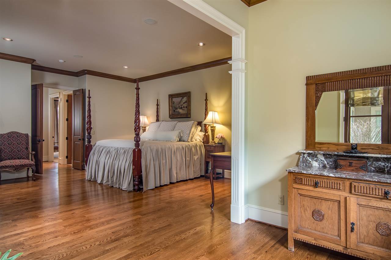 HICKORY CREEK - Residential