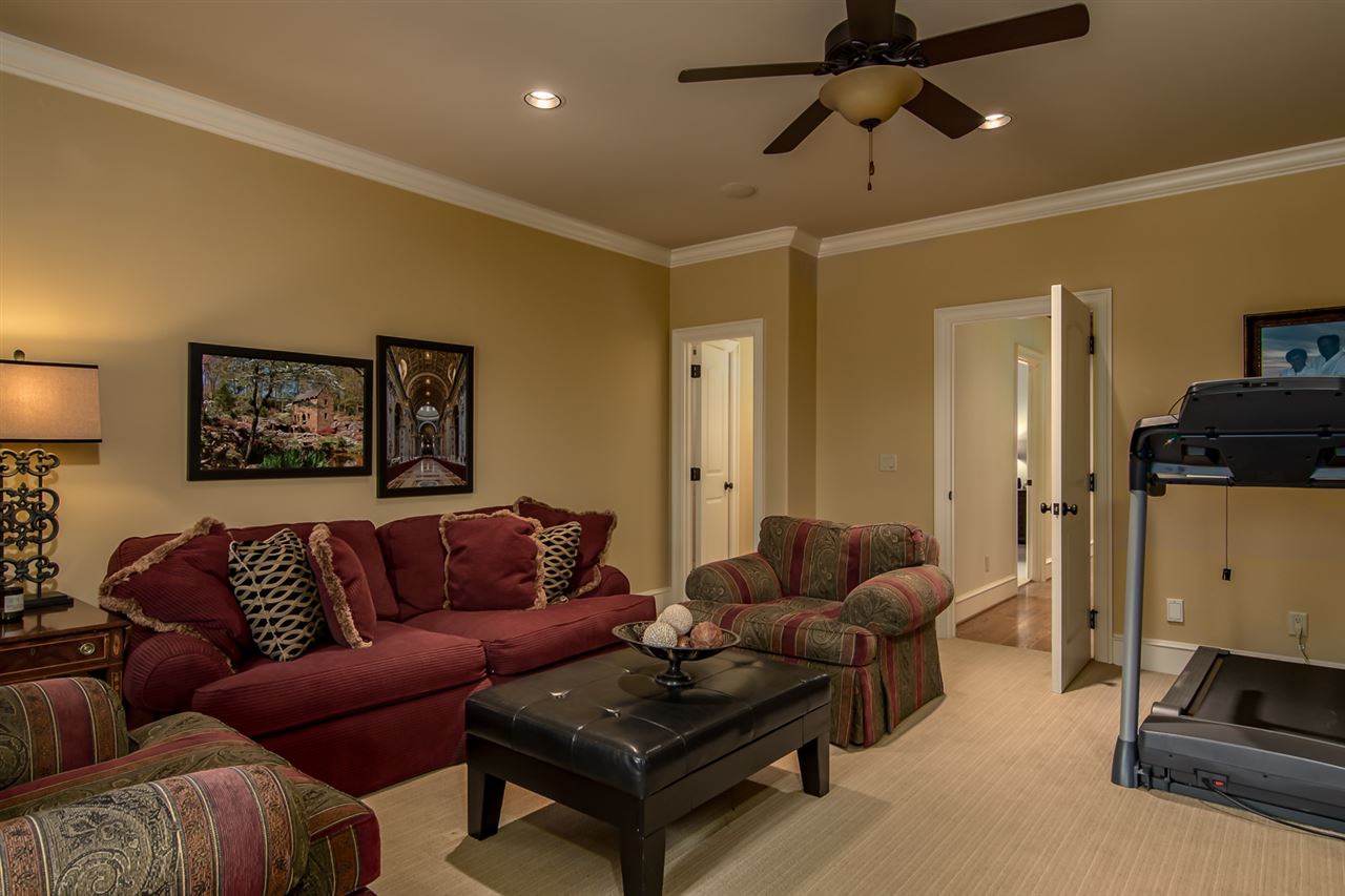 HICKORY CREEK - Residential