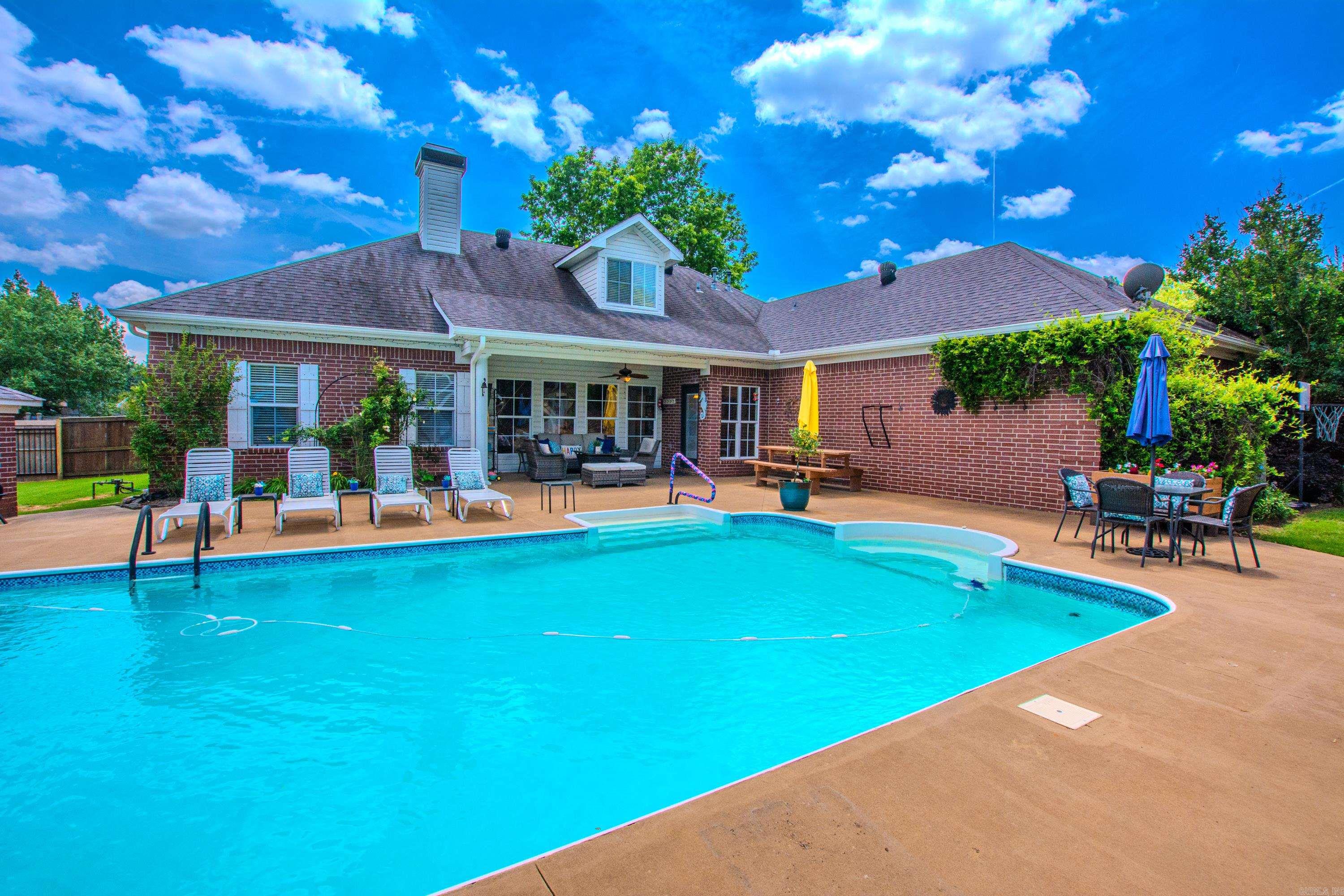 WESTPOINTE - Residential