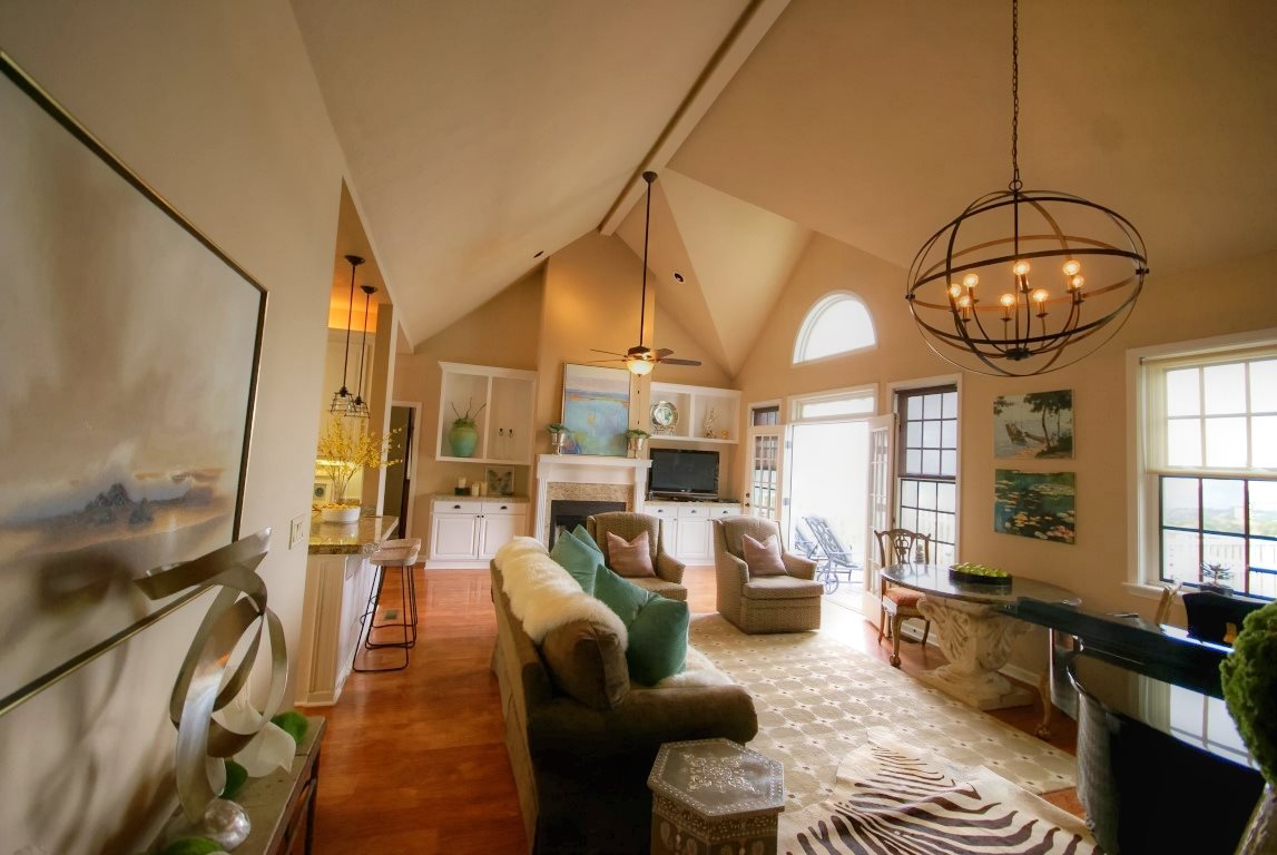 INDIAN HILLS - Residential