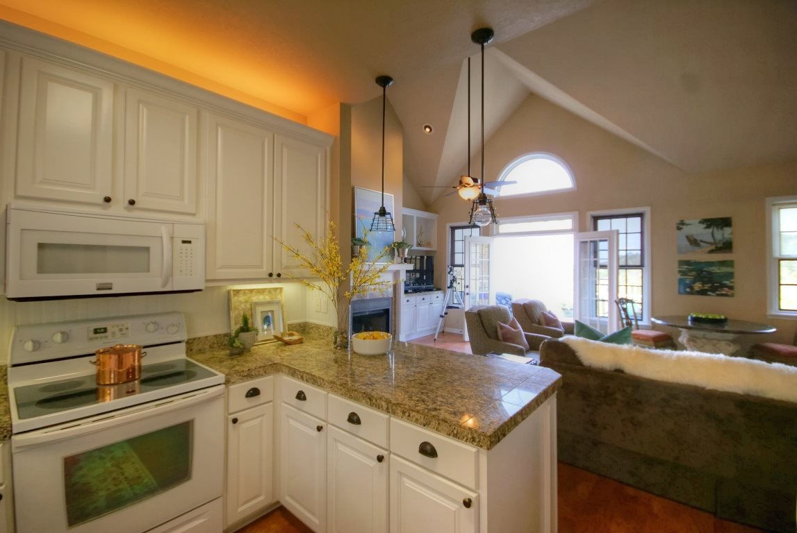 INDIAN HILLS - Residential