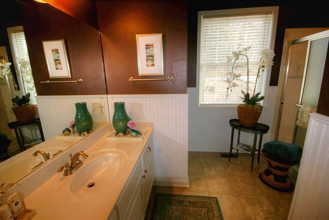 INDIAN HILLS - Residential