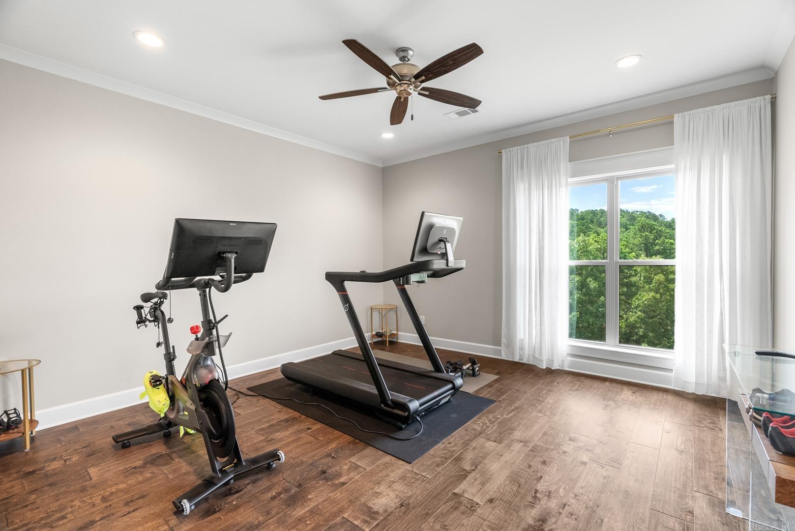 CHENAL VALLEY "FALSTONE COURT" - Residential