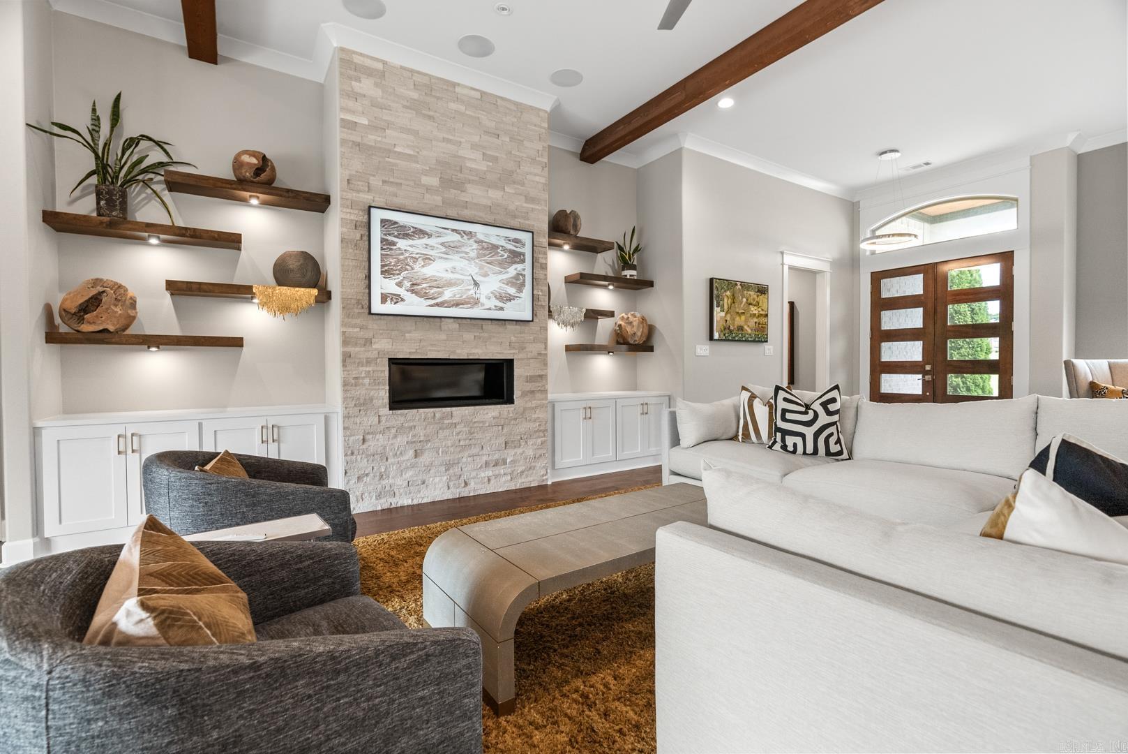 CHENAL VALLEY "FALSTONE COURT" - Residential
