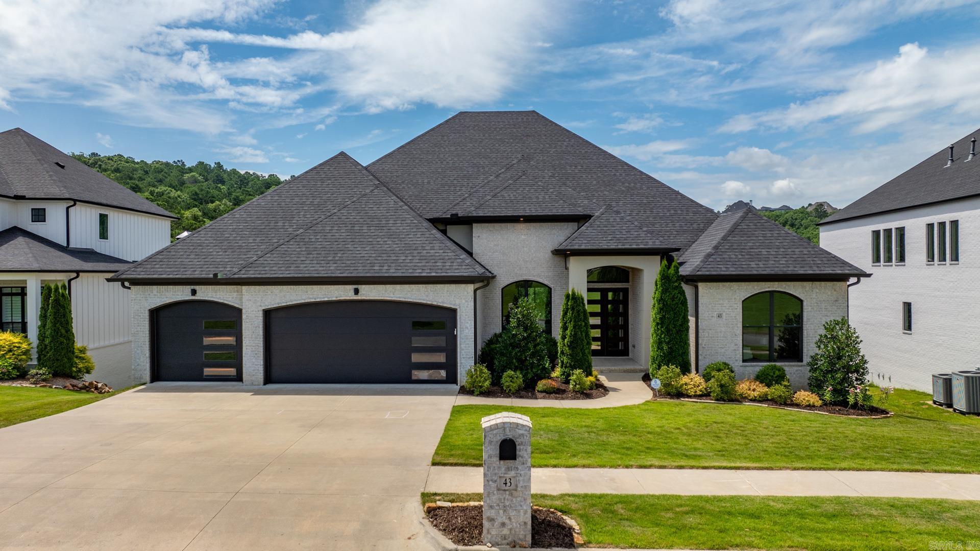 CHENAL VALLEY "FALSTONE COURT" - Residential
