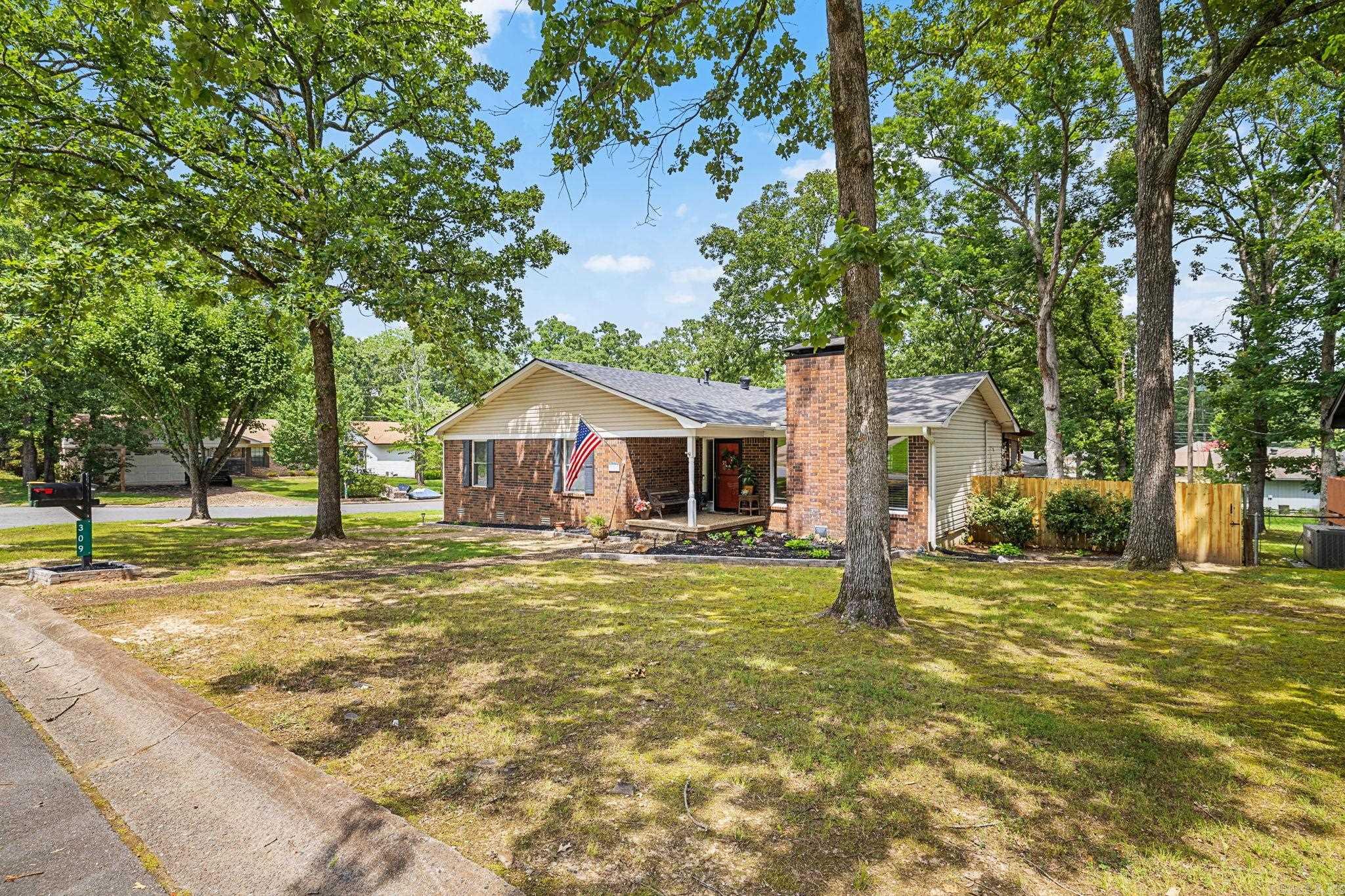 DEEREWOOD - Residential