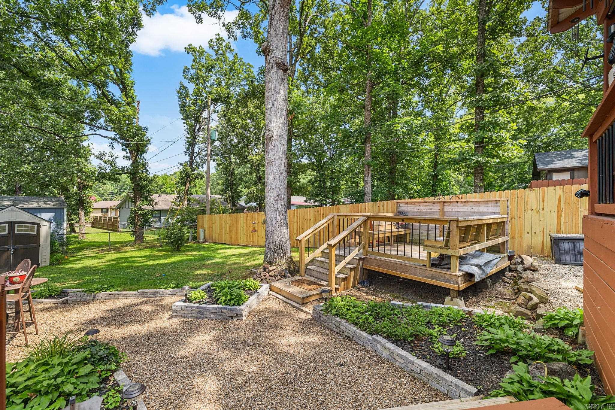DEEREWOOD - Residential