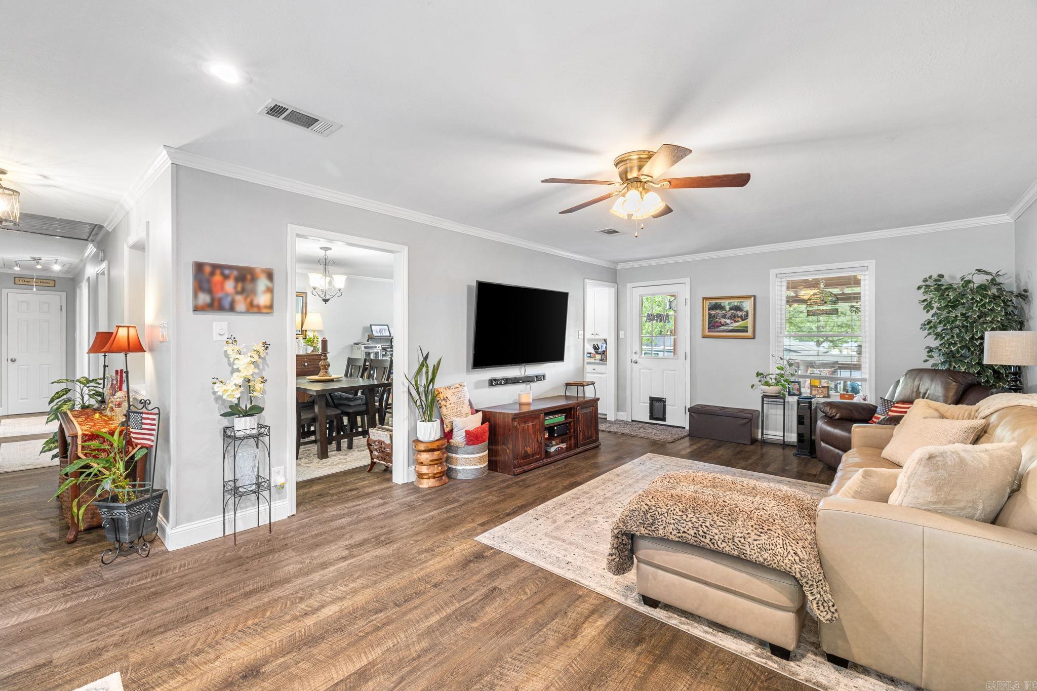 DEEREWOOD - Residential