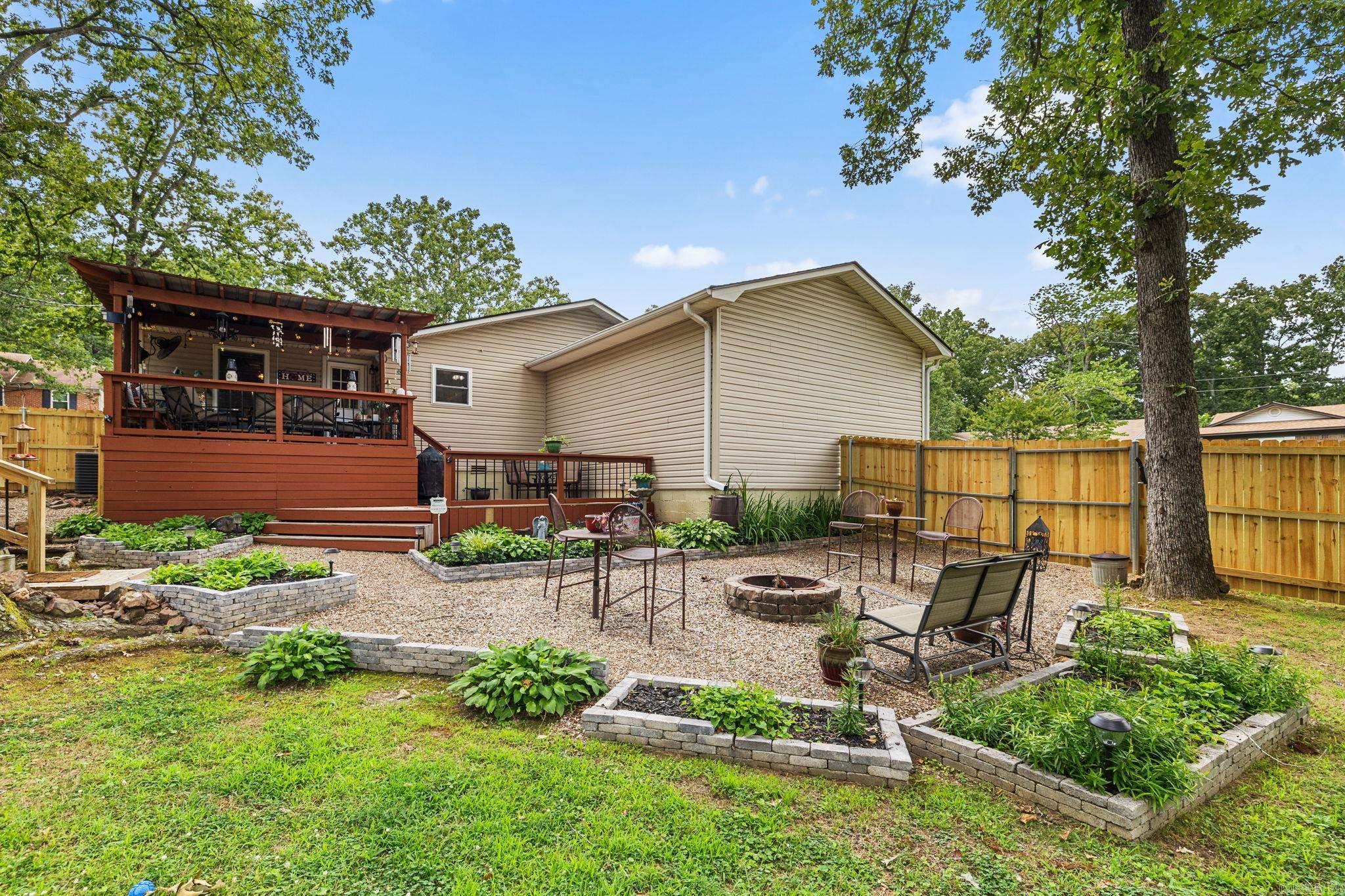 DEEREWOOD - Residential