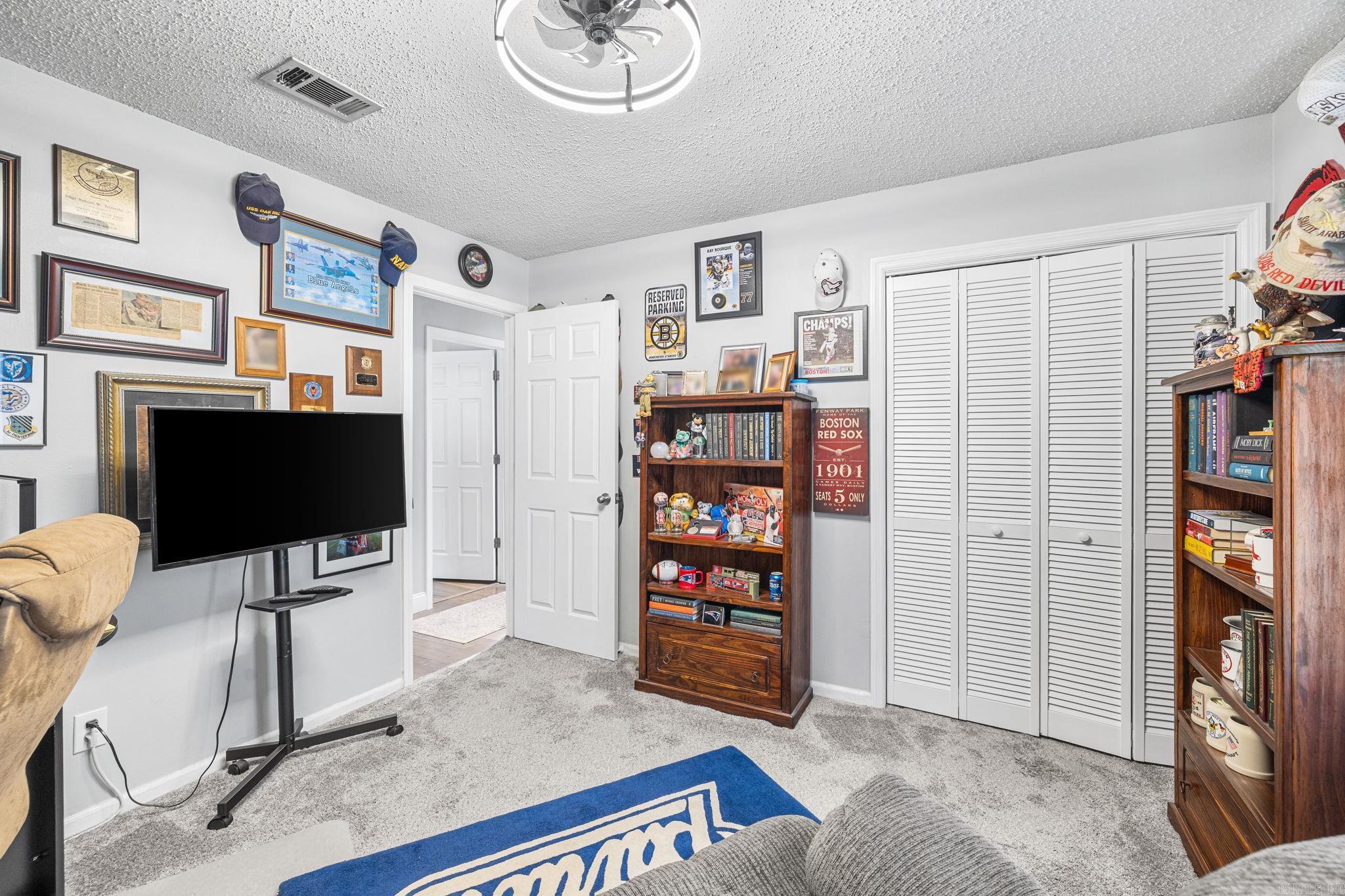DEEREWOOD - Residential