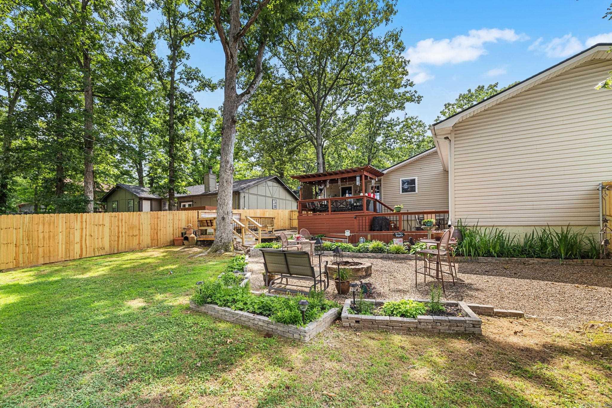 DEEREWOOD - Residential