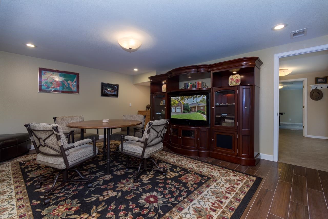 Saldana - Residential