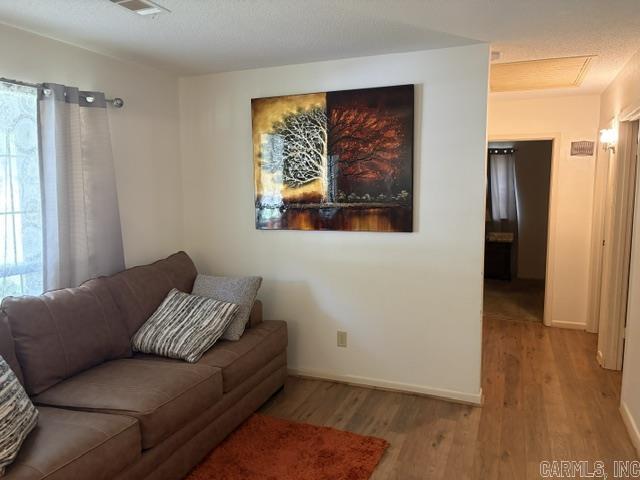 BEVERLY TERR - Residential