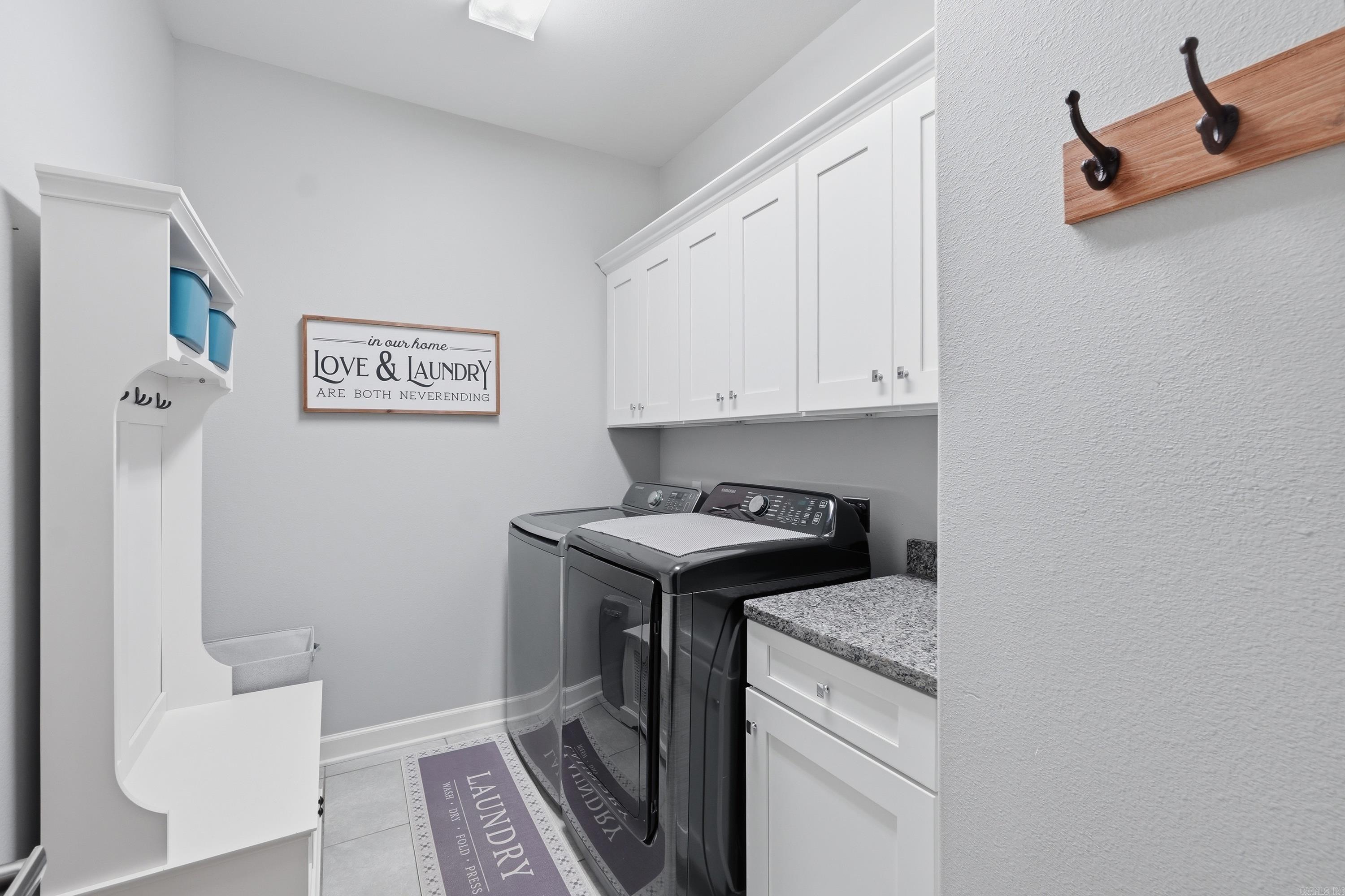 PLEASANT LAKE ESTATES - Residential
