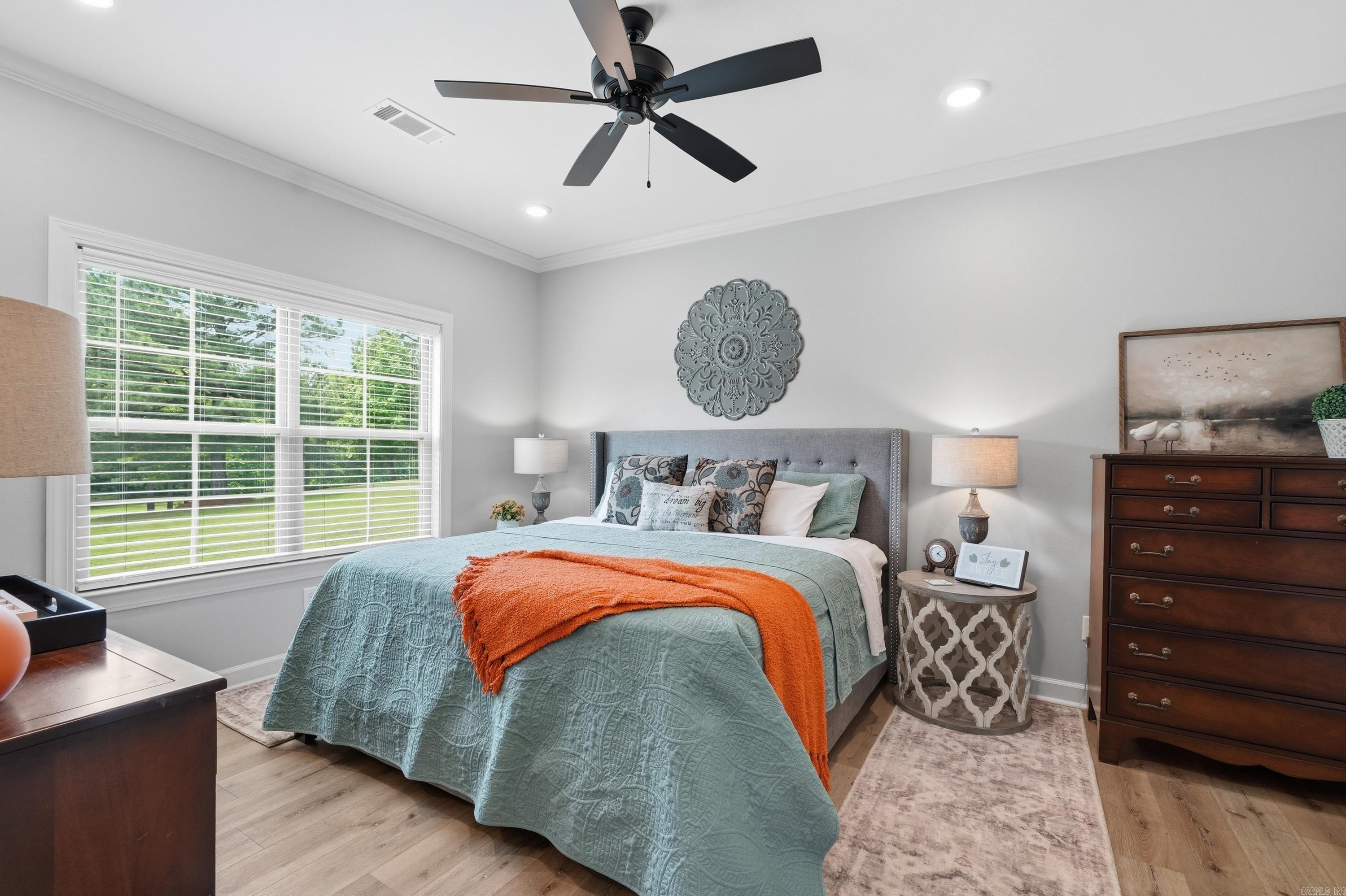 PLEASANT LAKE ESTATES - Residential