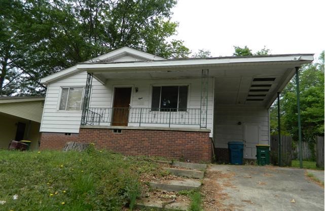 This is a Fannie Mae HomePath Property.  Please go to www.HomePath.com for more information, property eligibility and to place all offers. Great location near UALR, shopping, restaurants, and mid-town! Nestled in an established neighborhood with mature landscaping.