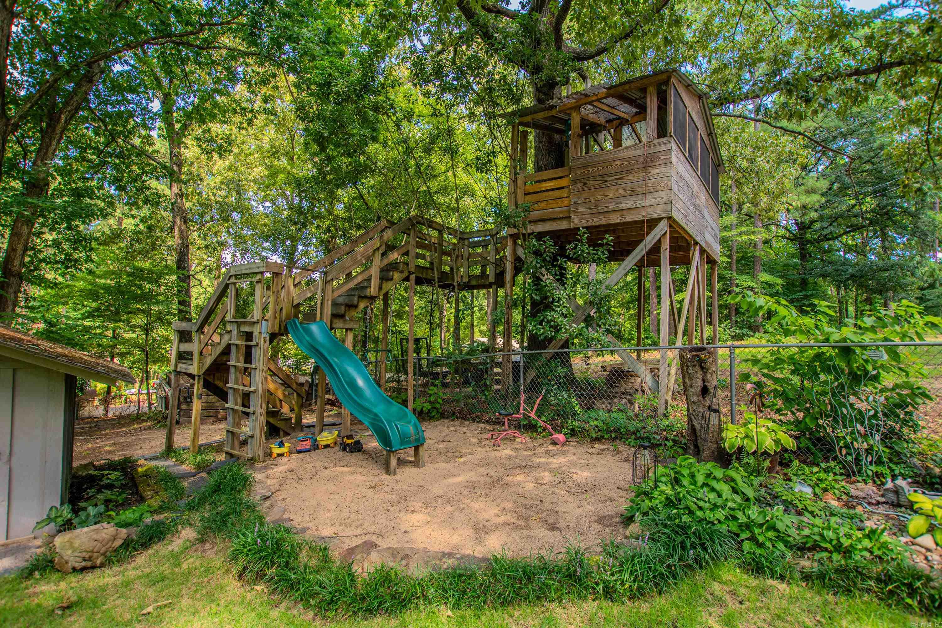 NORTH LYNNWOOD - Residential