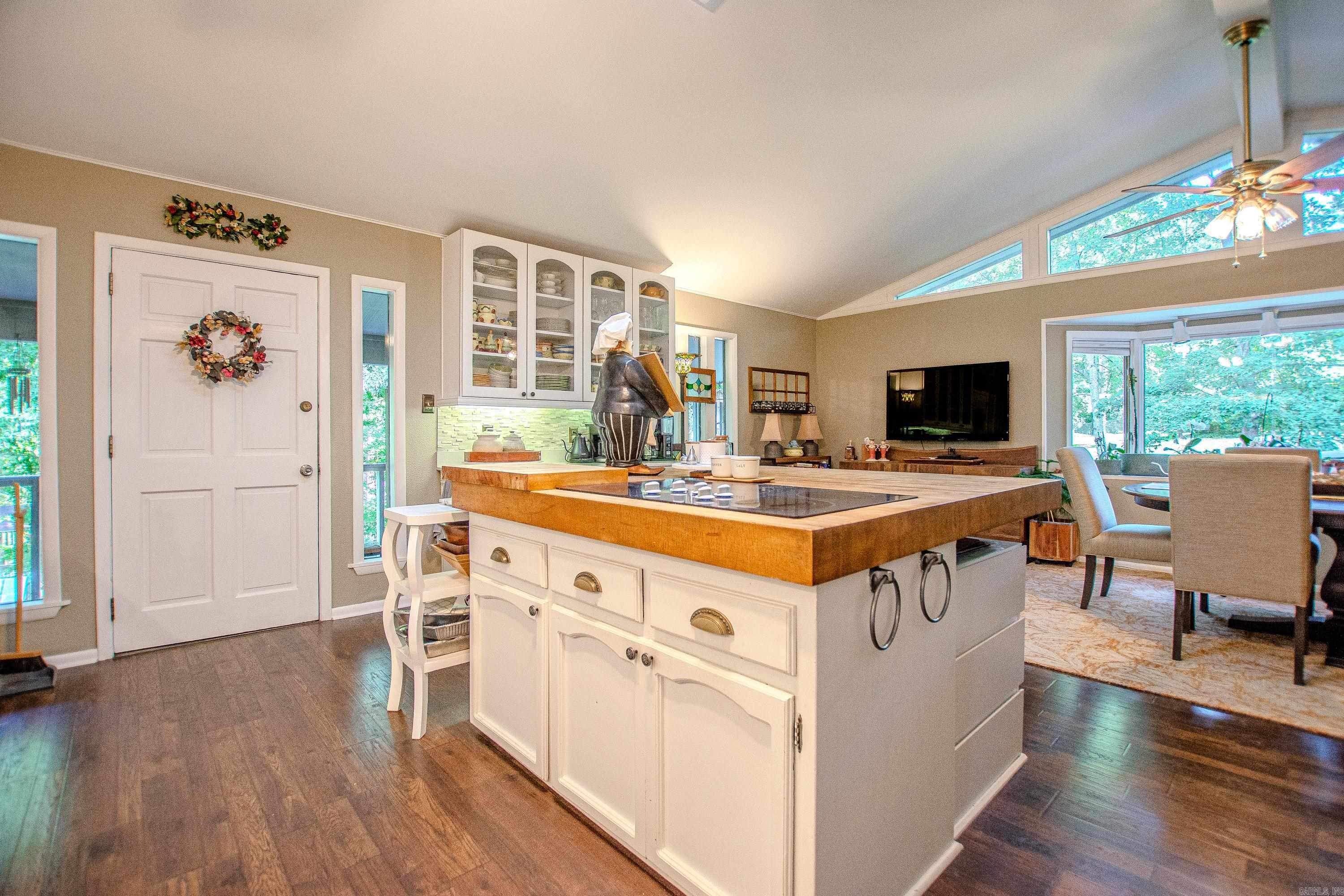 NORTH LYNNWOOD - Residential