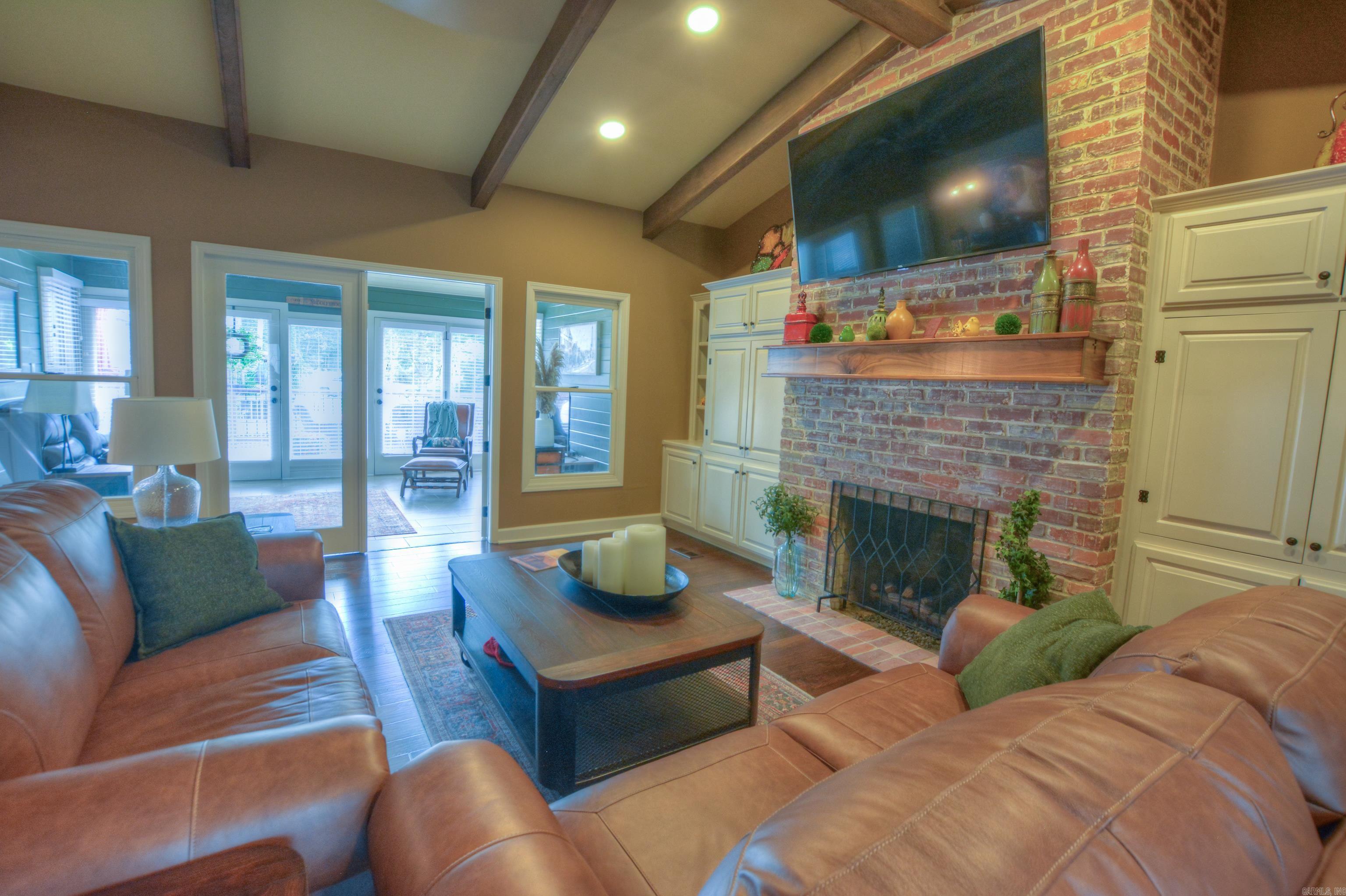 WATERS EDGE - Residential