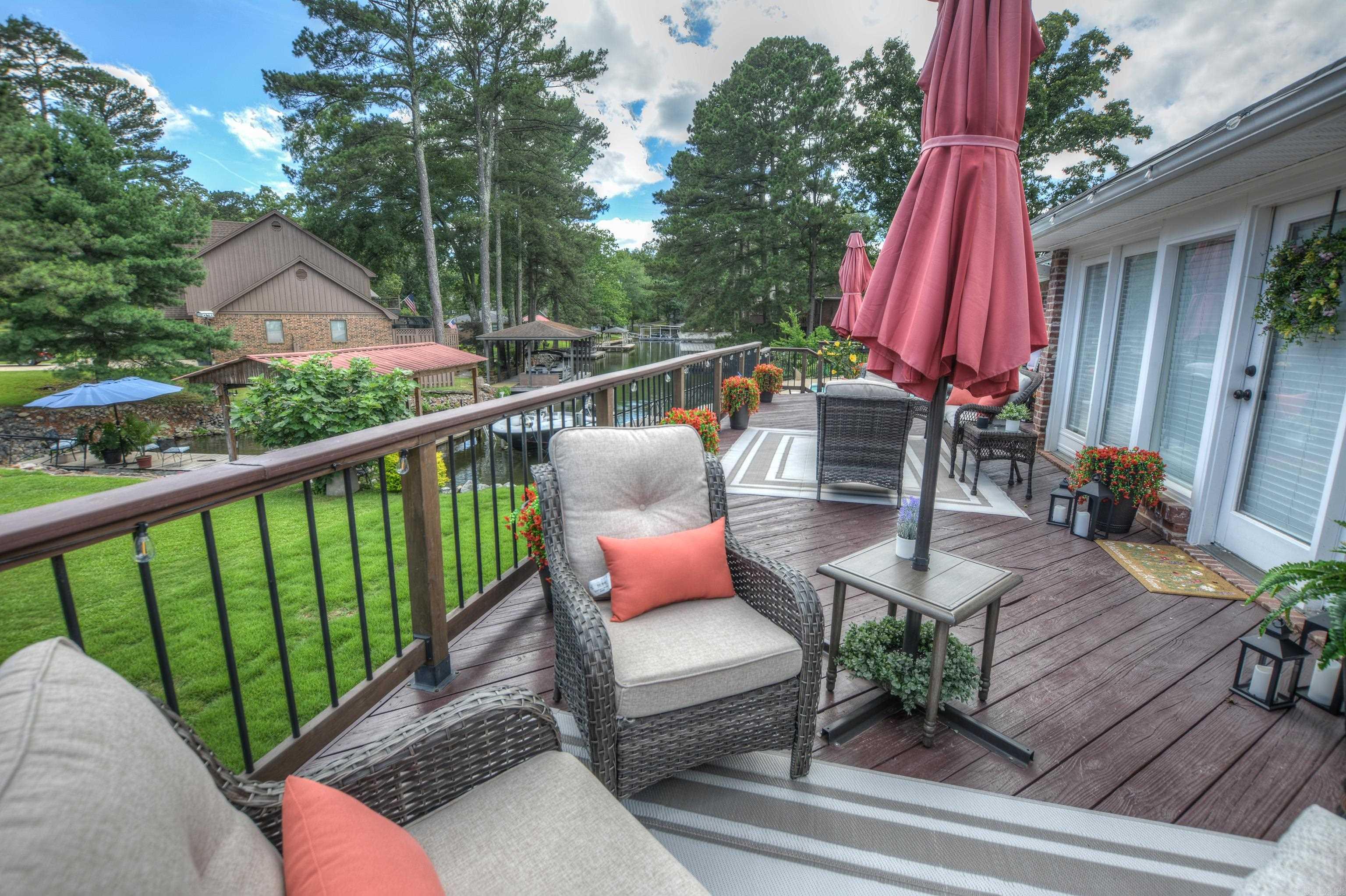 WATERS EDGE - Residential