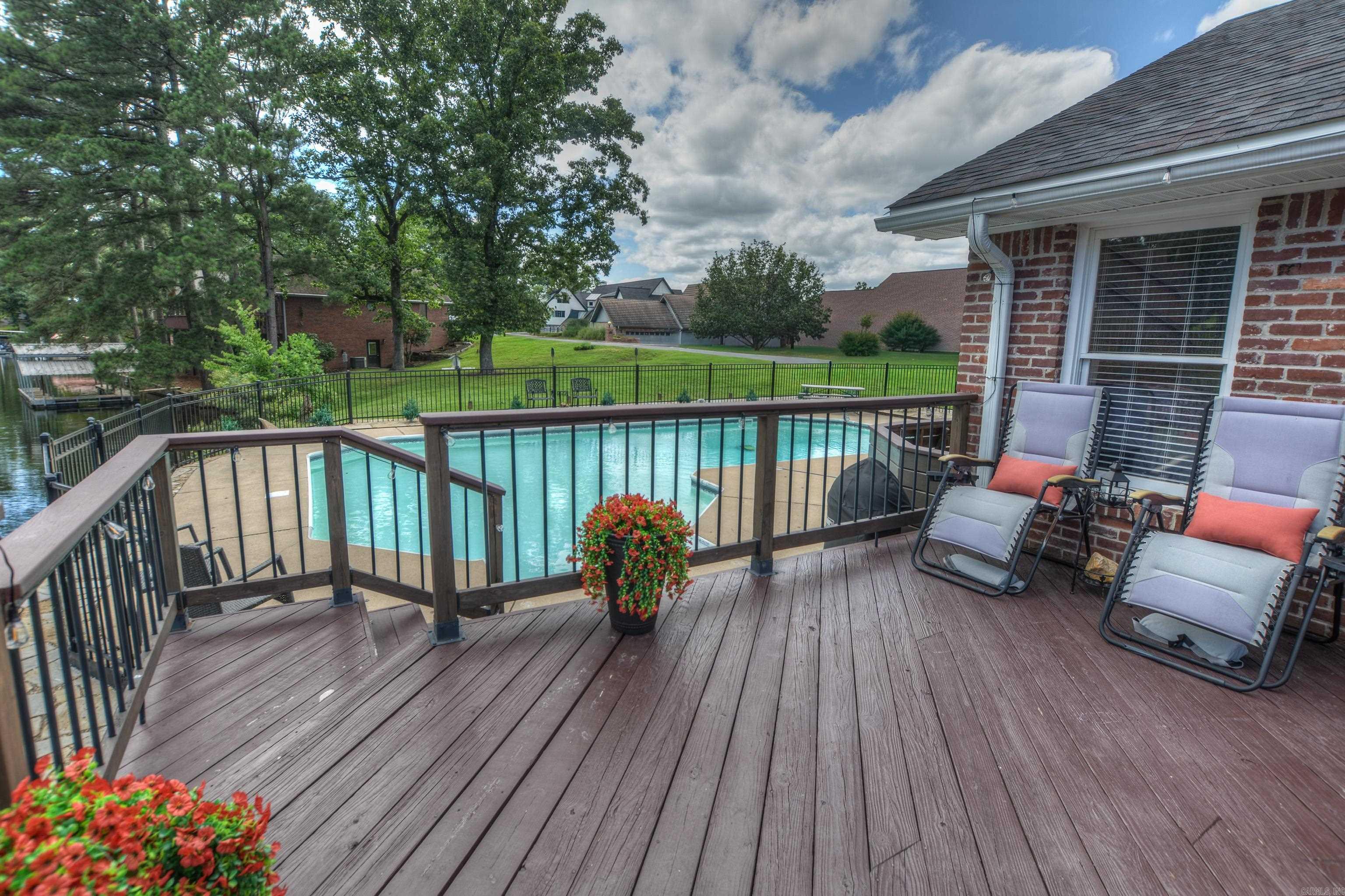 WATERS EDGE - Residential