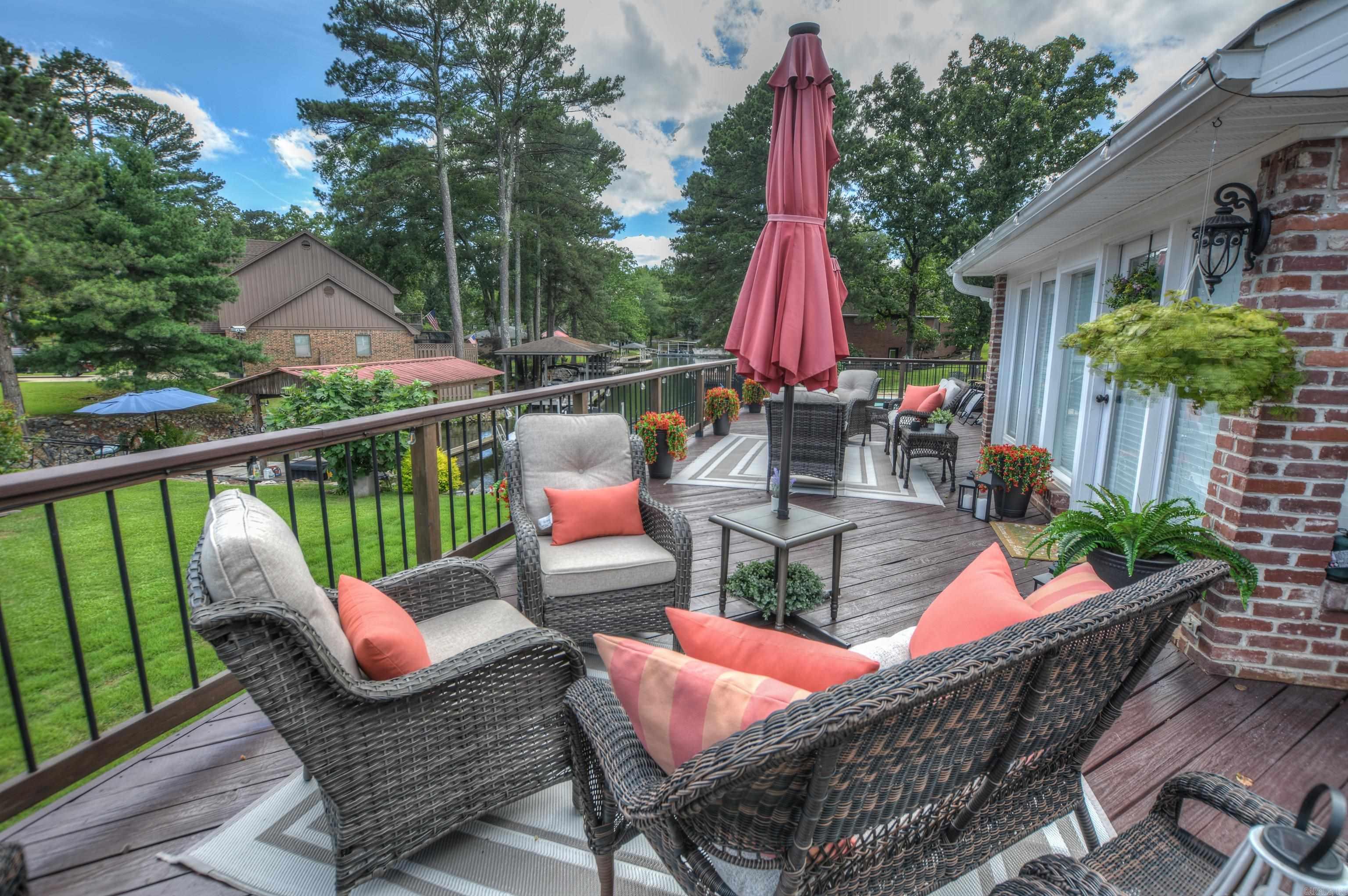 WATERS EDGE - Residential