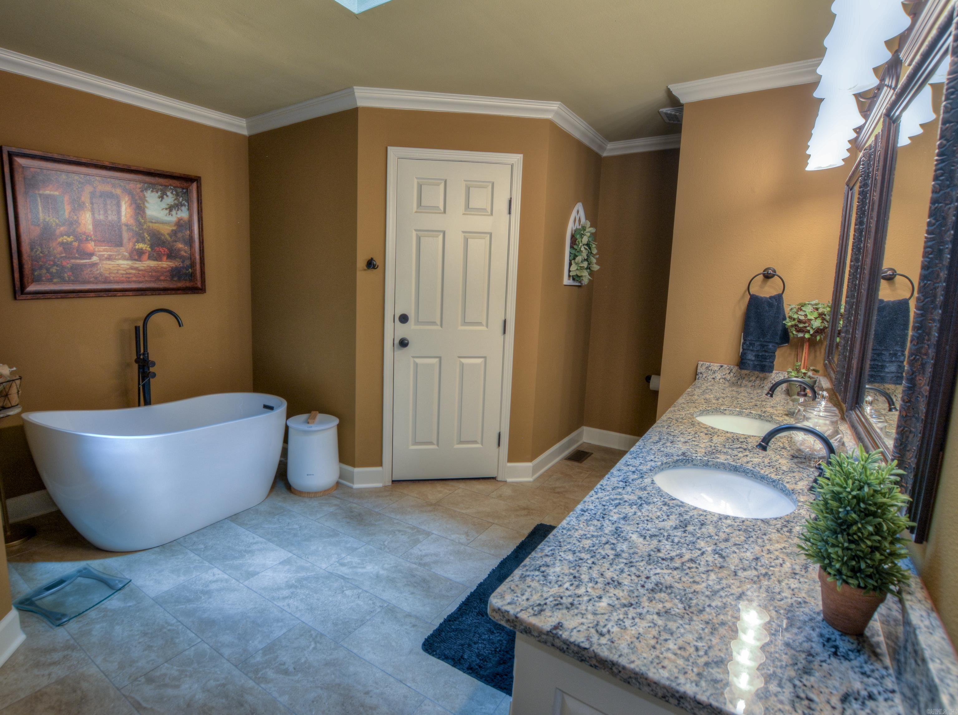 WATERS EDGE - Residential