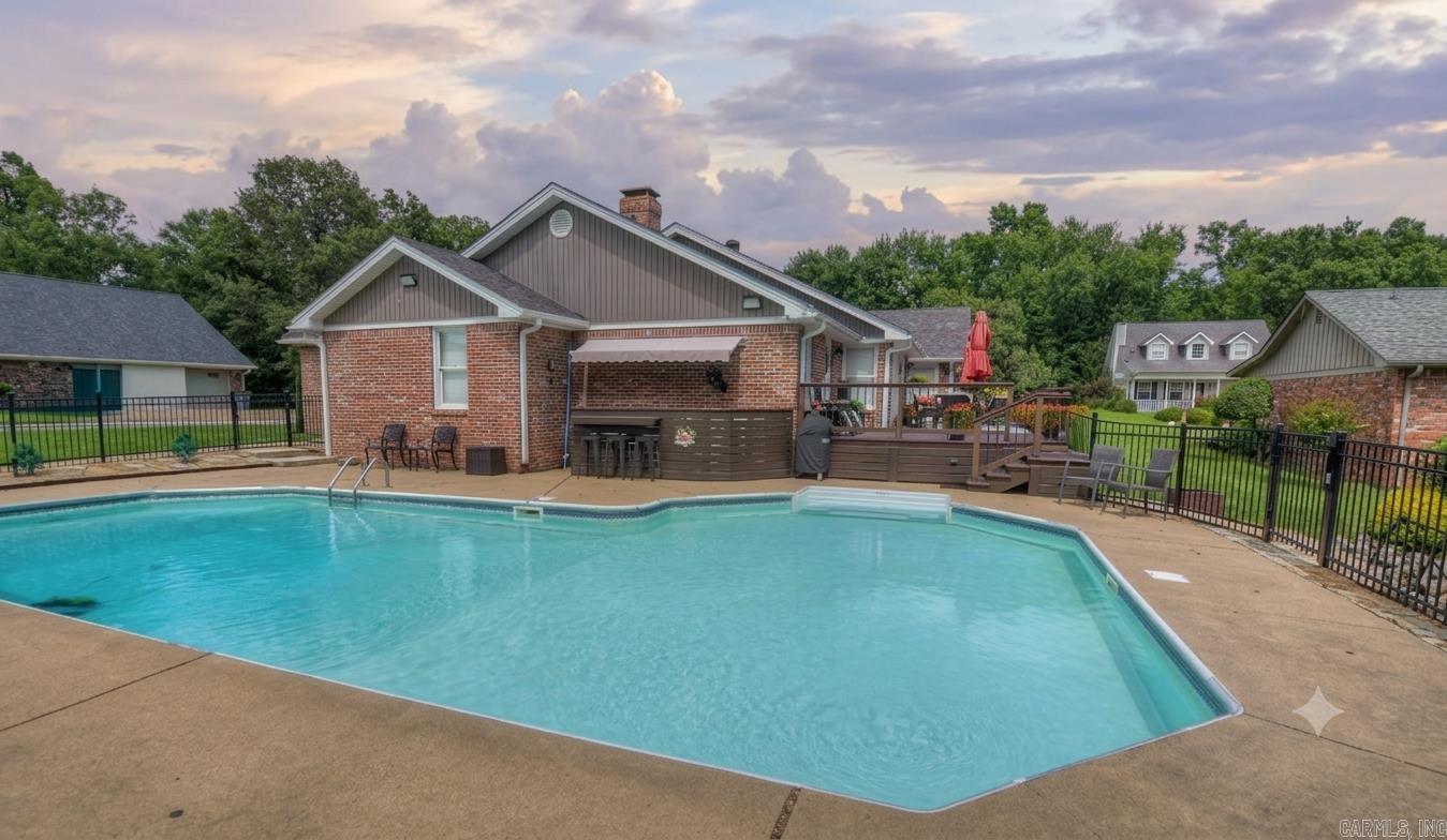 WATERS EDGE - Residential