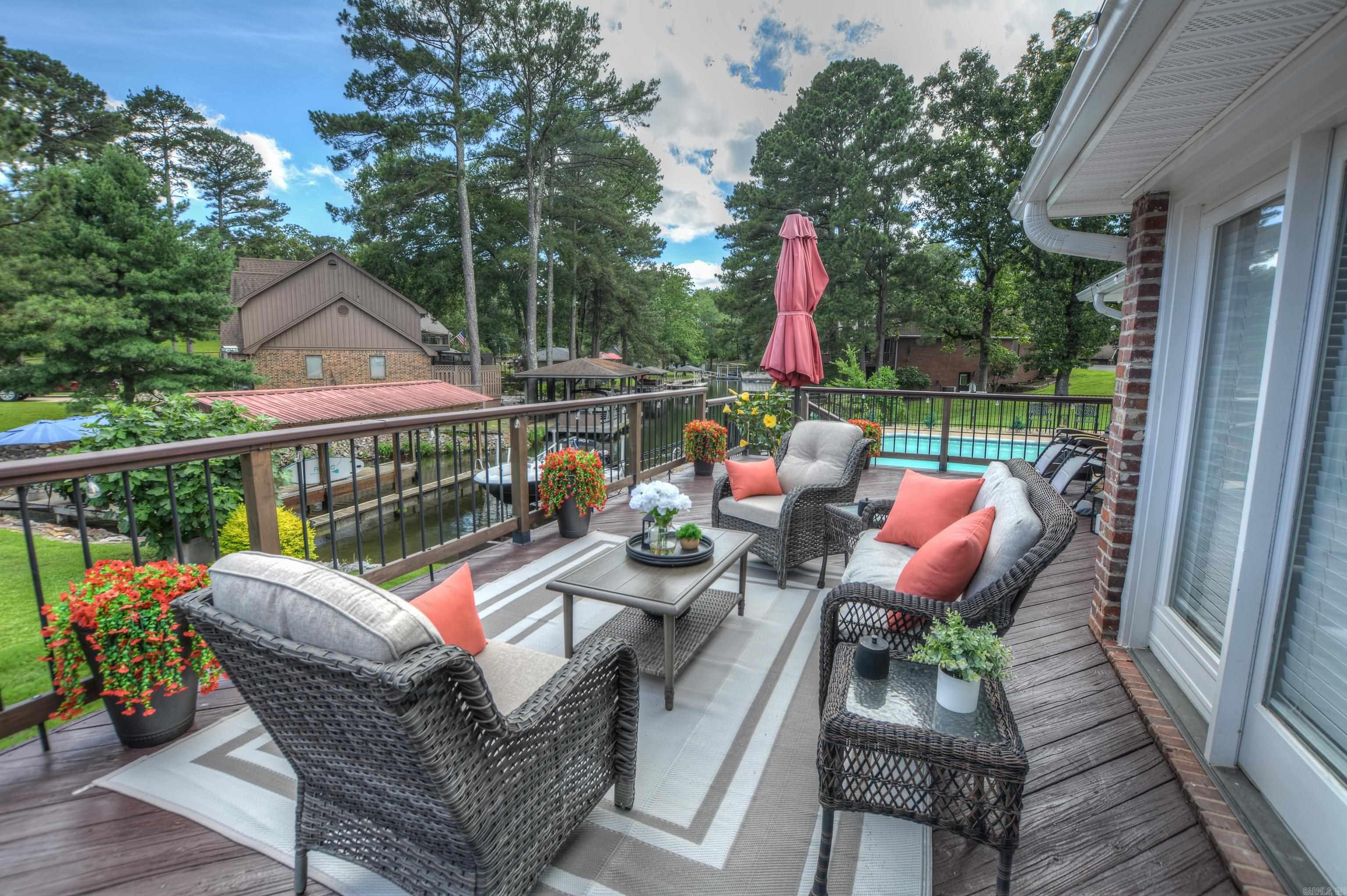 WATERS EDGE - Residential
