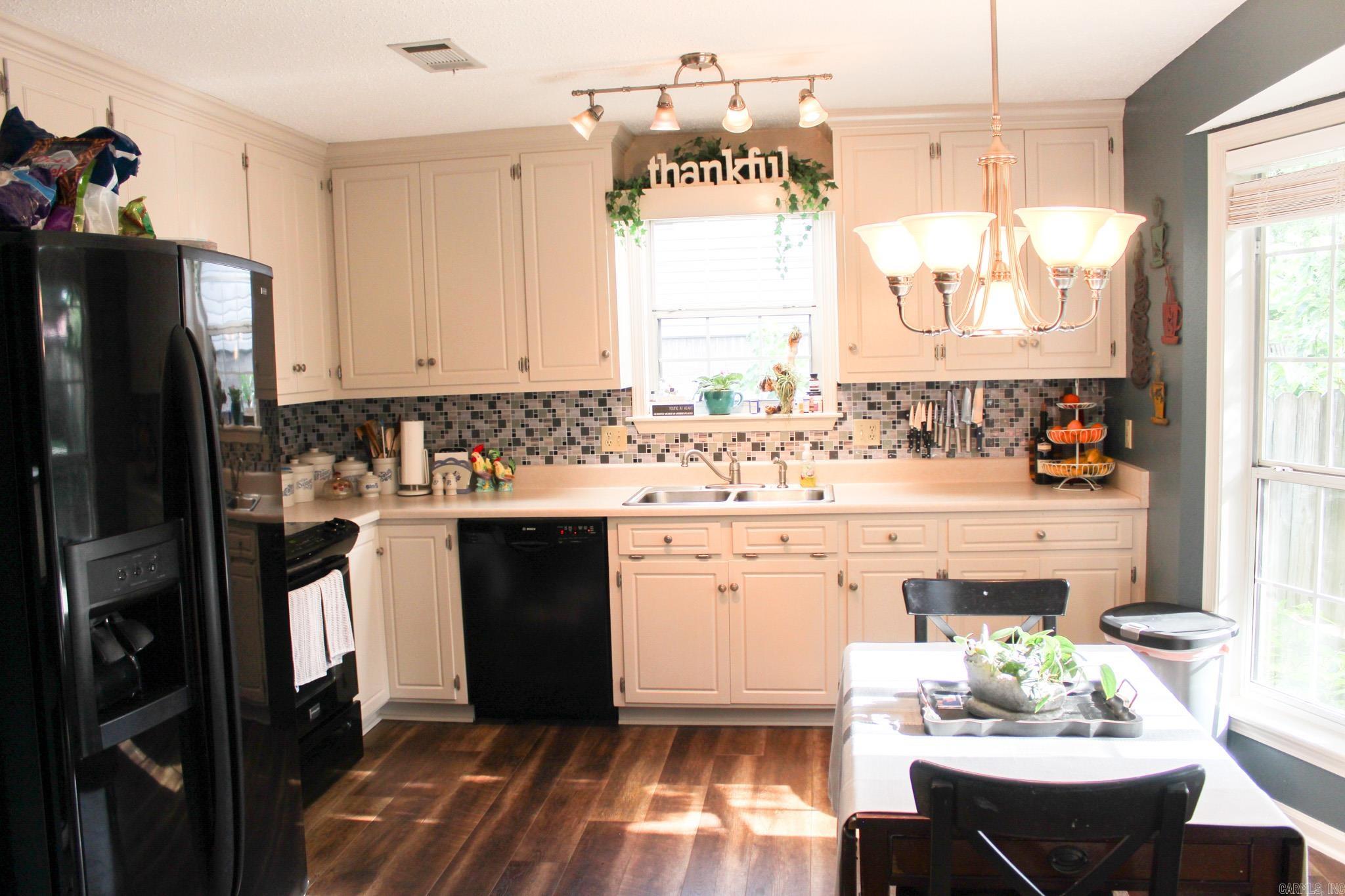 FIELDS FARM - Residential