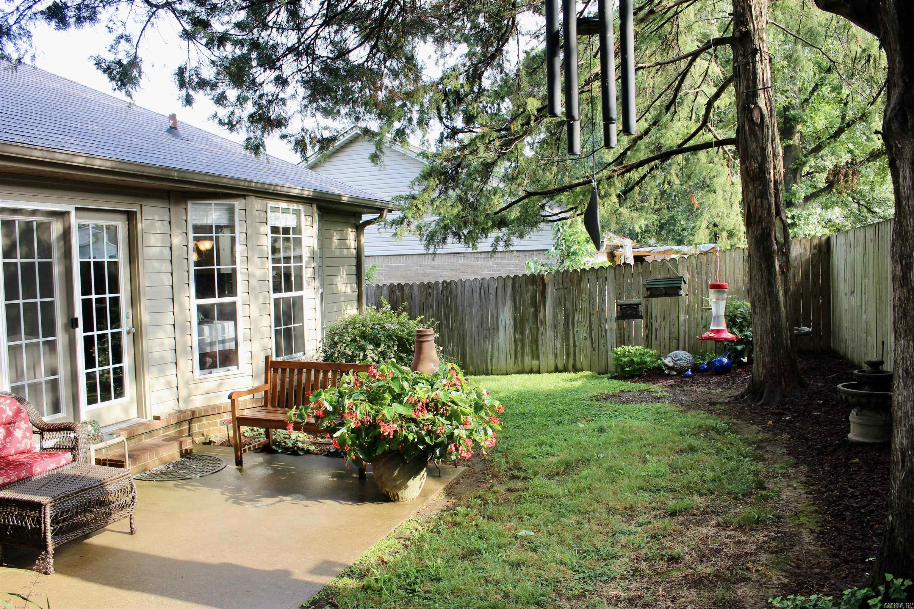 FIELDS FARM - Residential