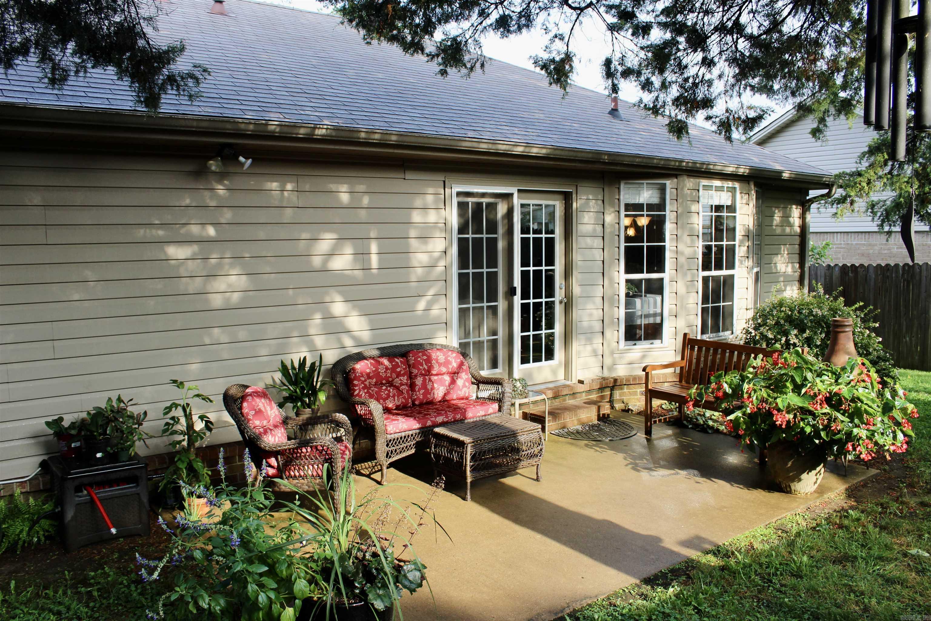FIELDS FARM - Residential