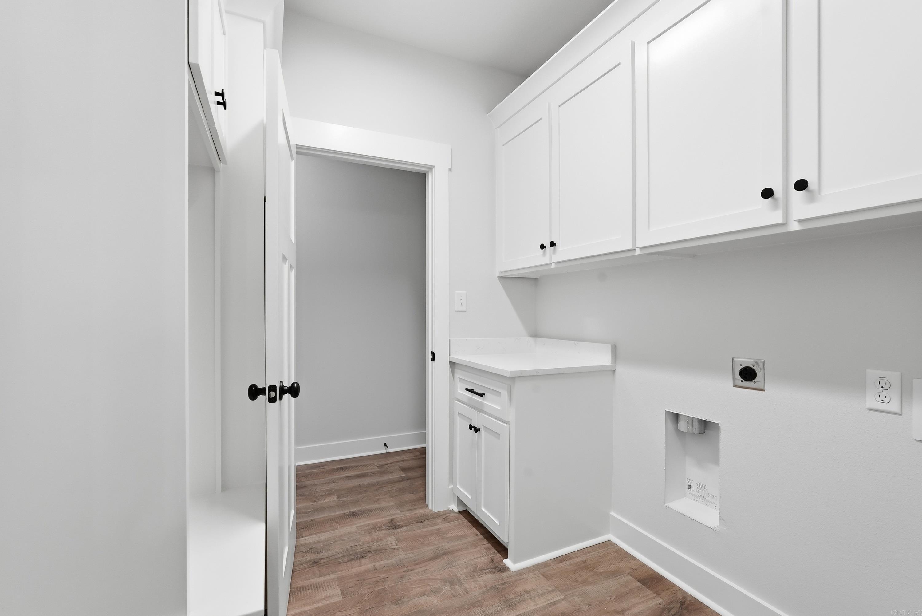 EAST MEADOW - Residential