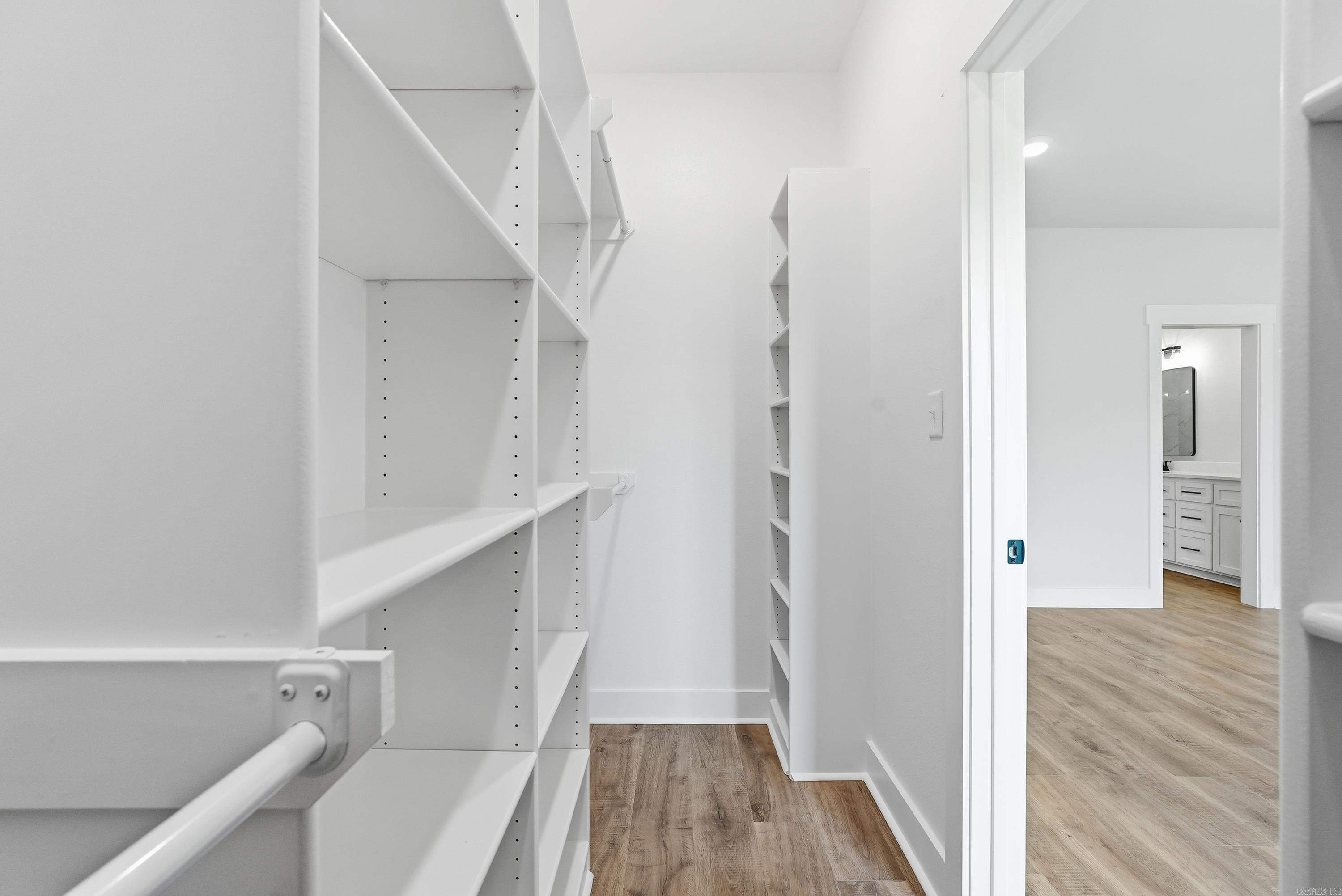 EAST MEADOW - Residential