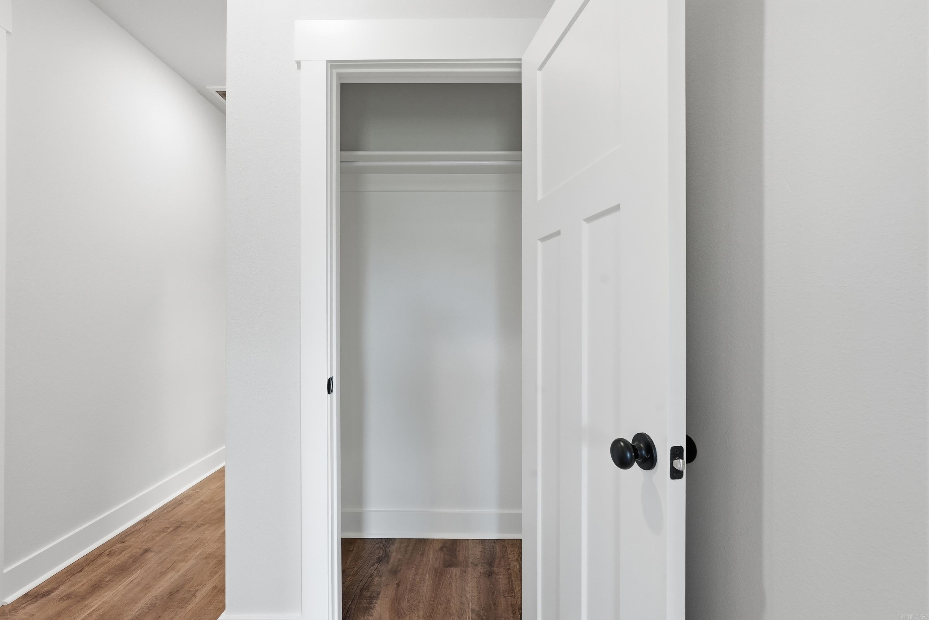 EAST MEADOW - Residential